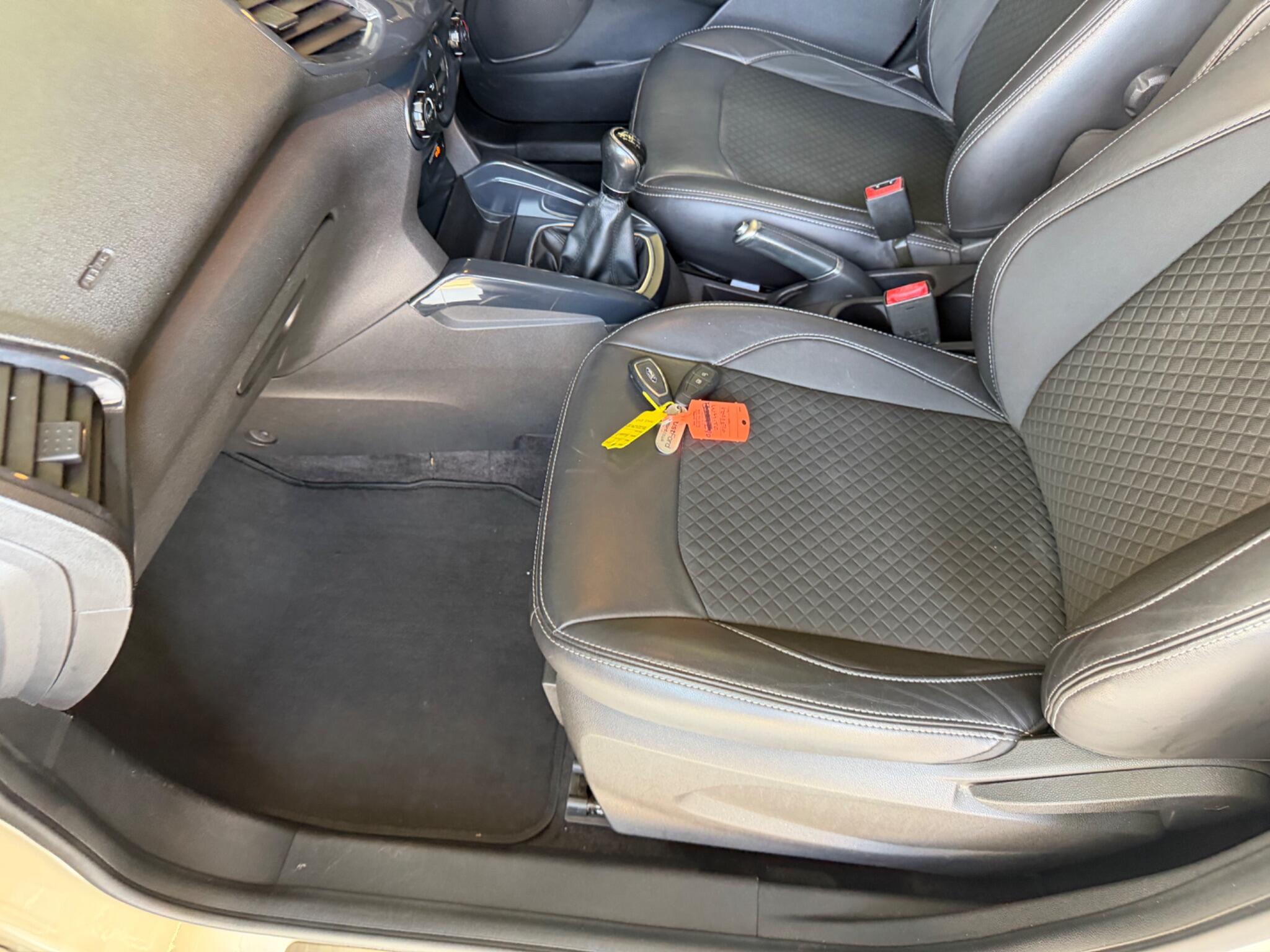 Ford Ecosport view 67