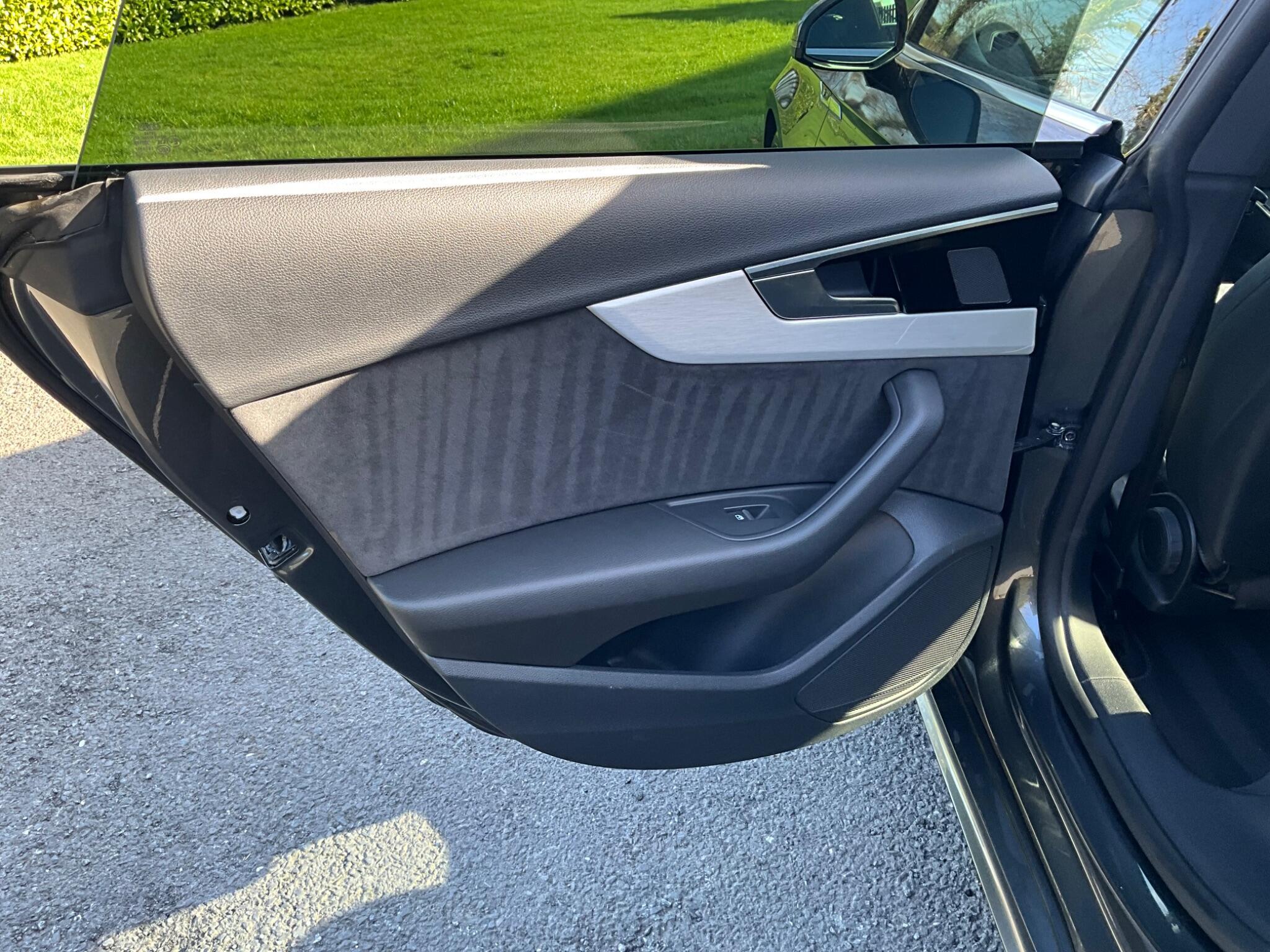 Audi A5 view 16