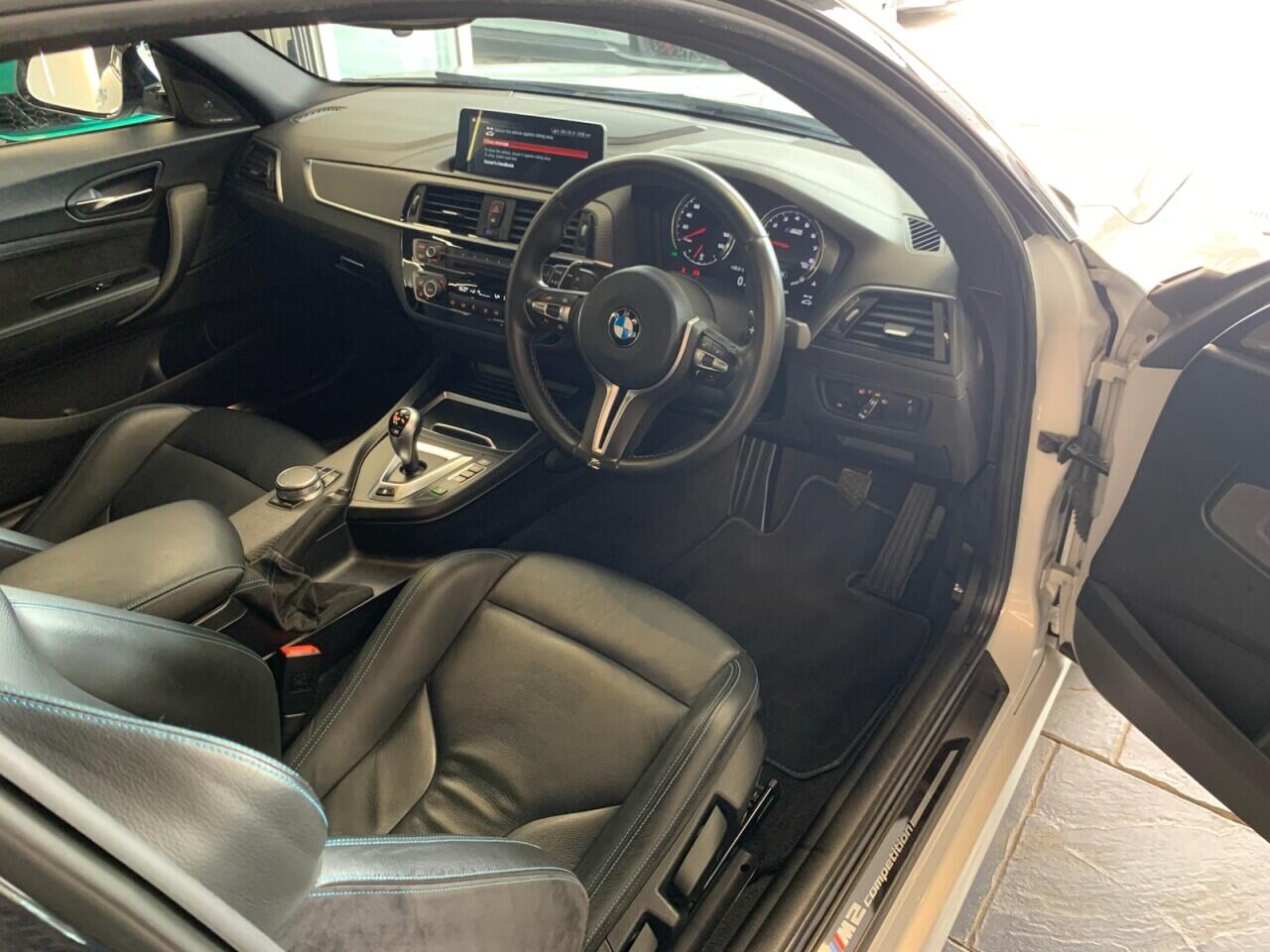 BMW M2 view 21