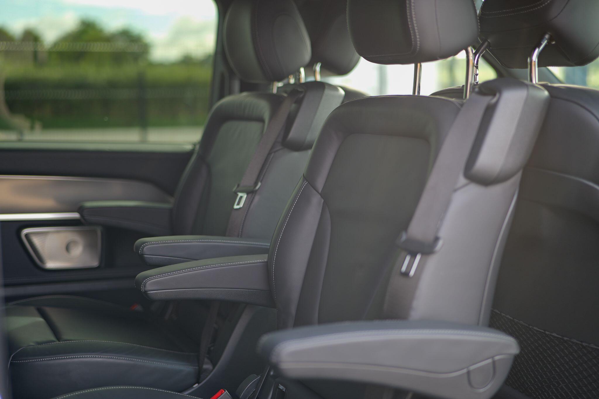 Mercedes-Benz V Class view 26