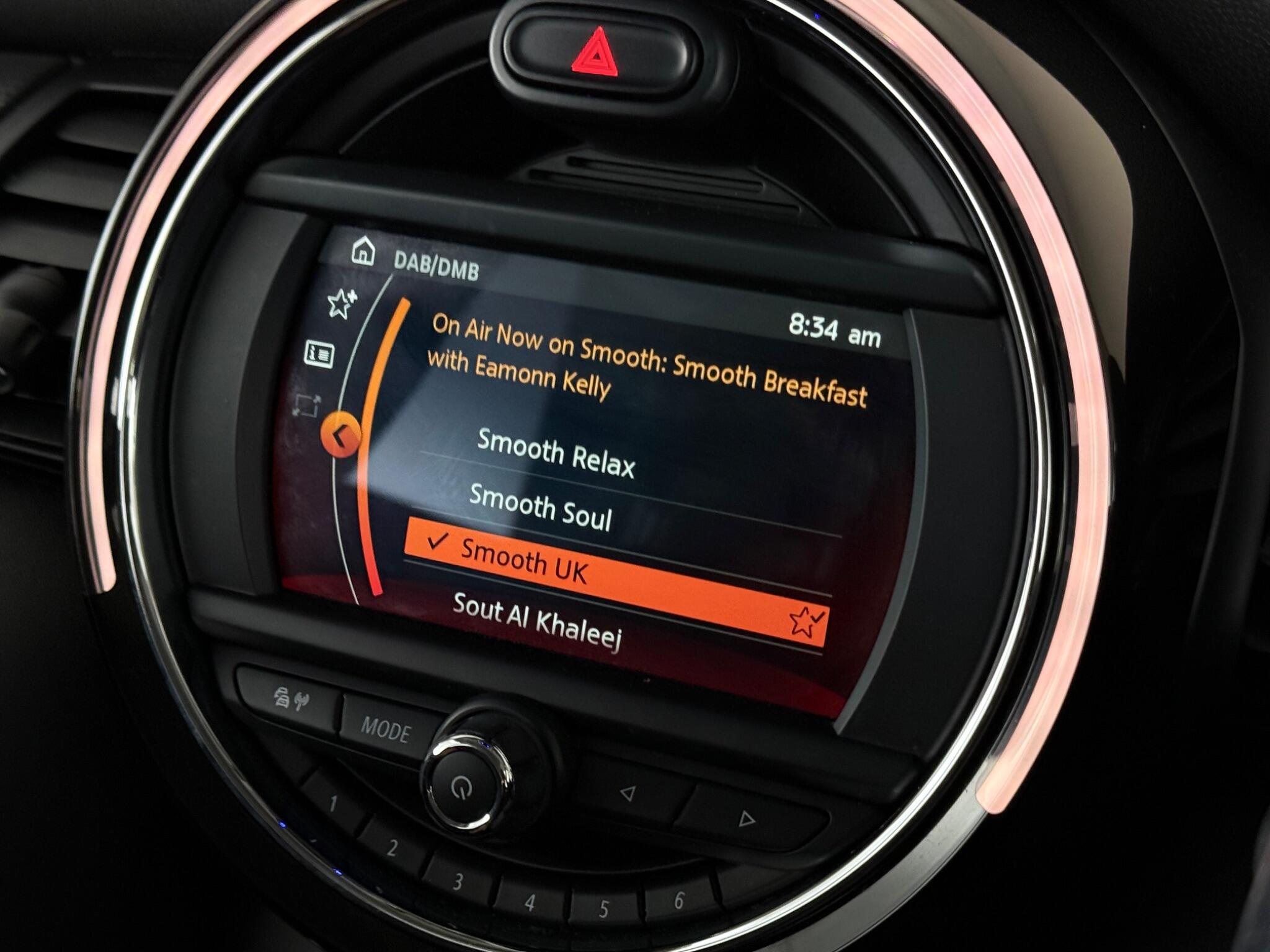 Mini Hatch view 28