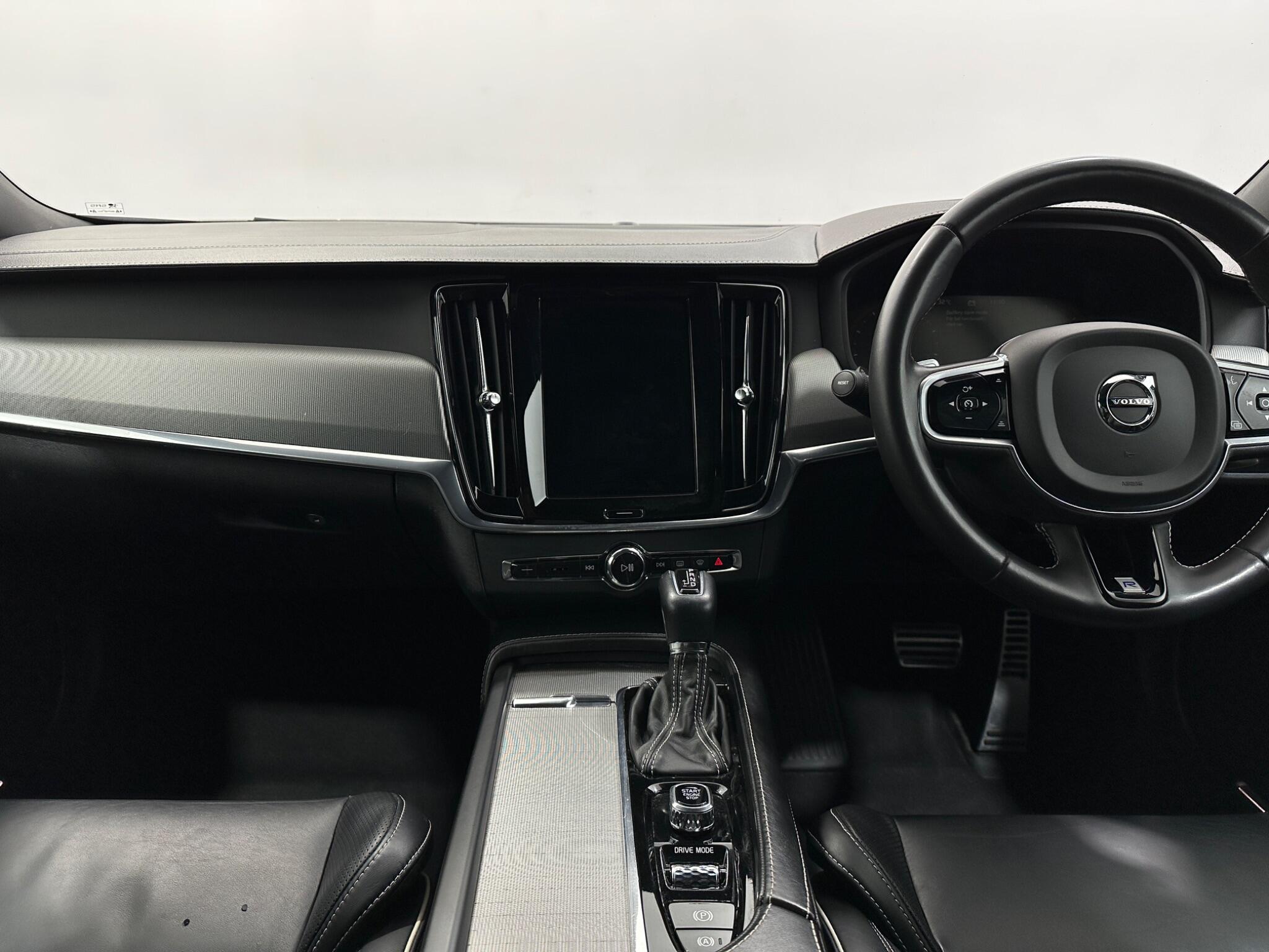 Volvo S90 view 20