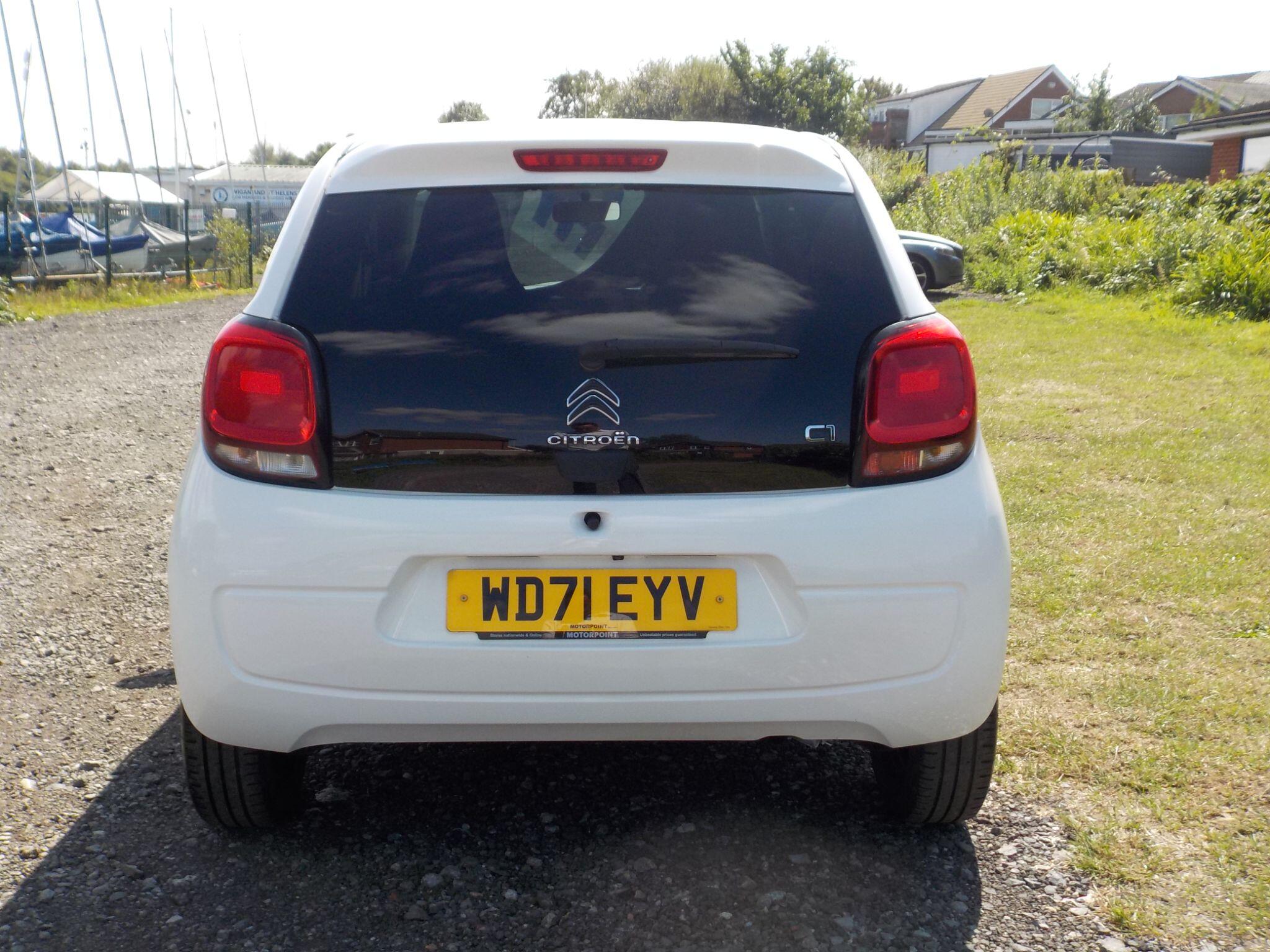 Citroen C1 1.0 VTi Shine Euro 6 (s/s) 5dr