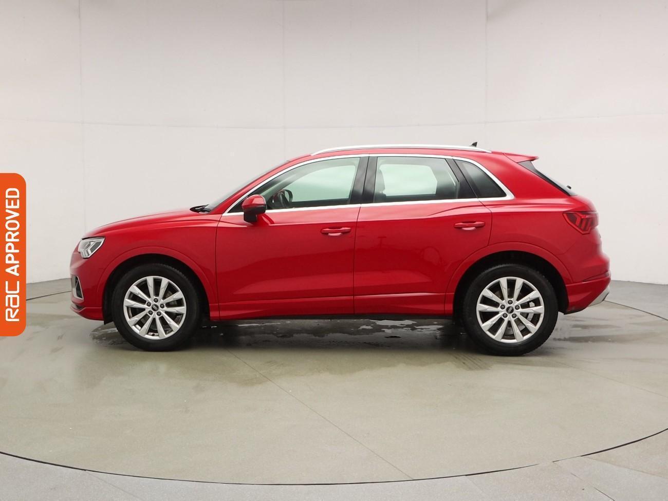 Audi Q3 view 27