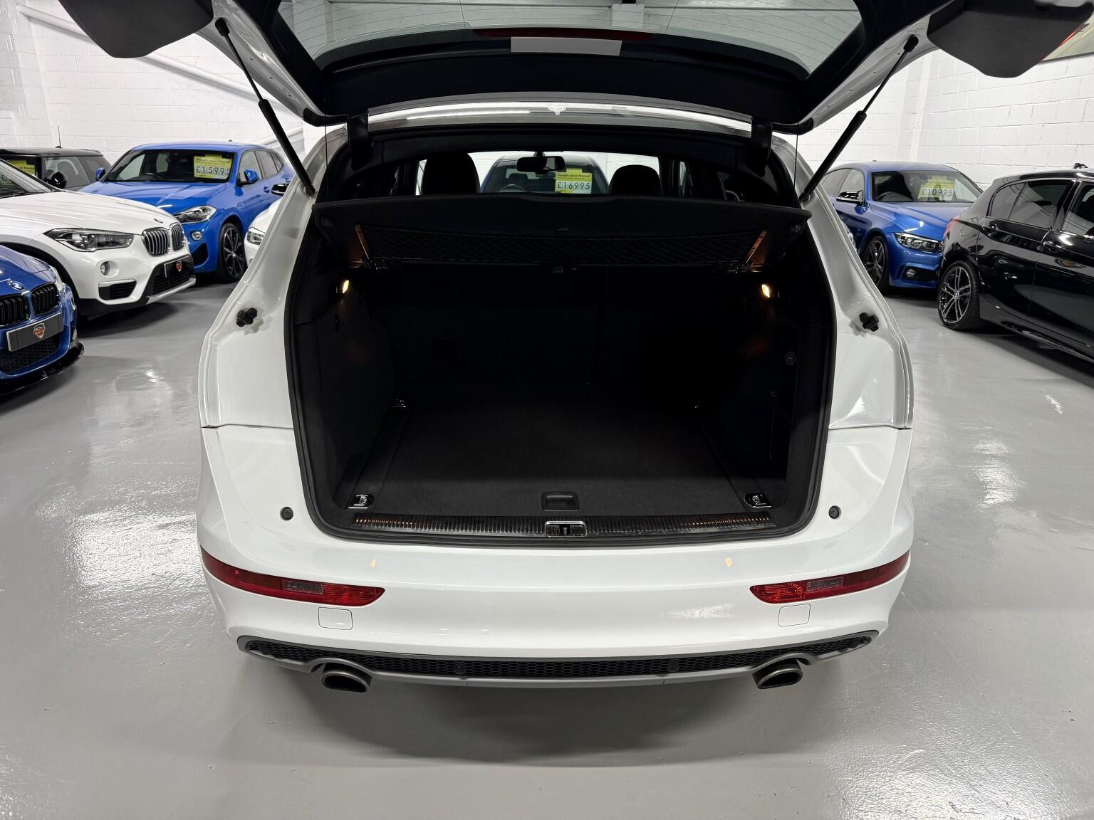 Audi Q5 view 19