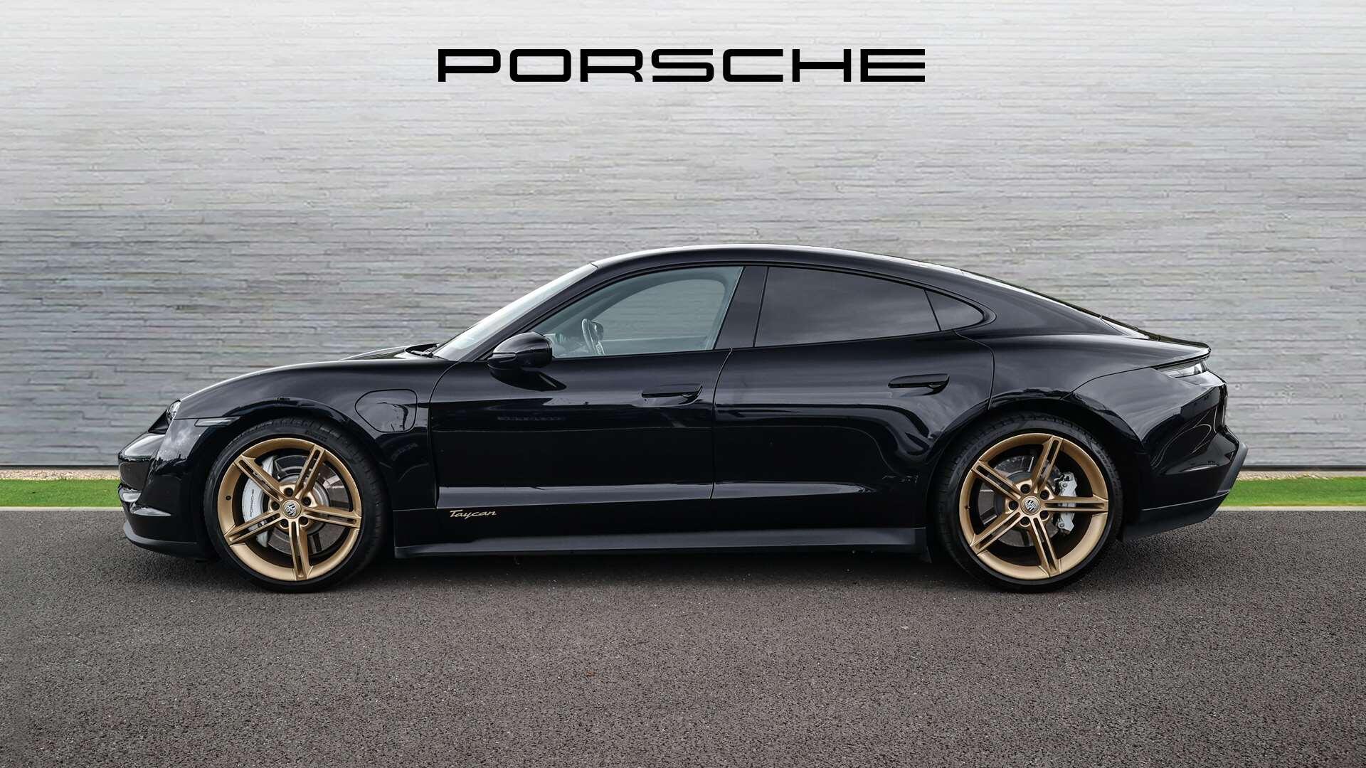 Porsche Taycan view 8