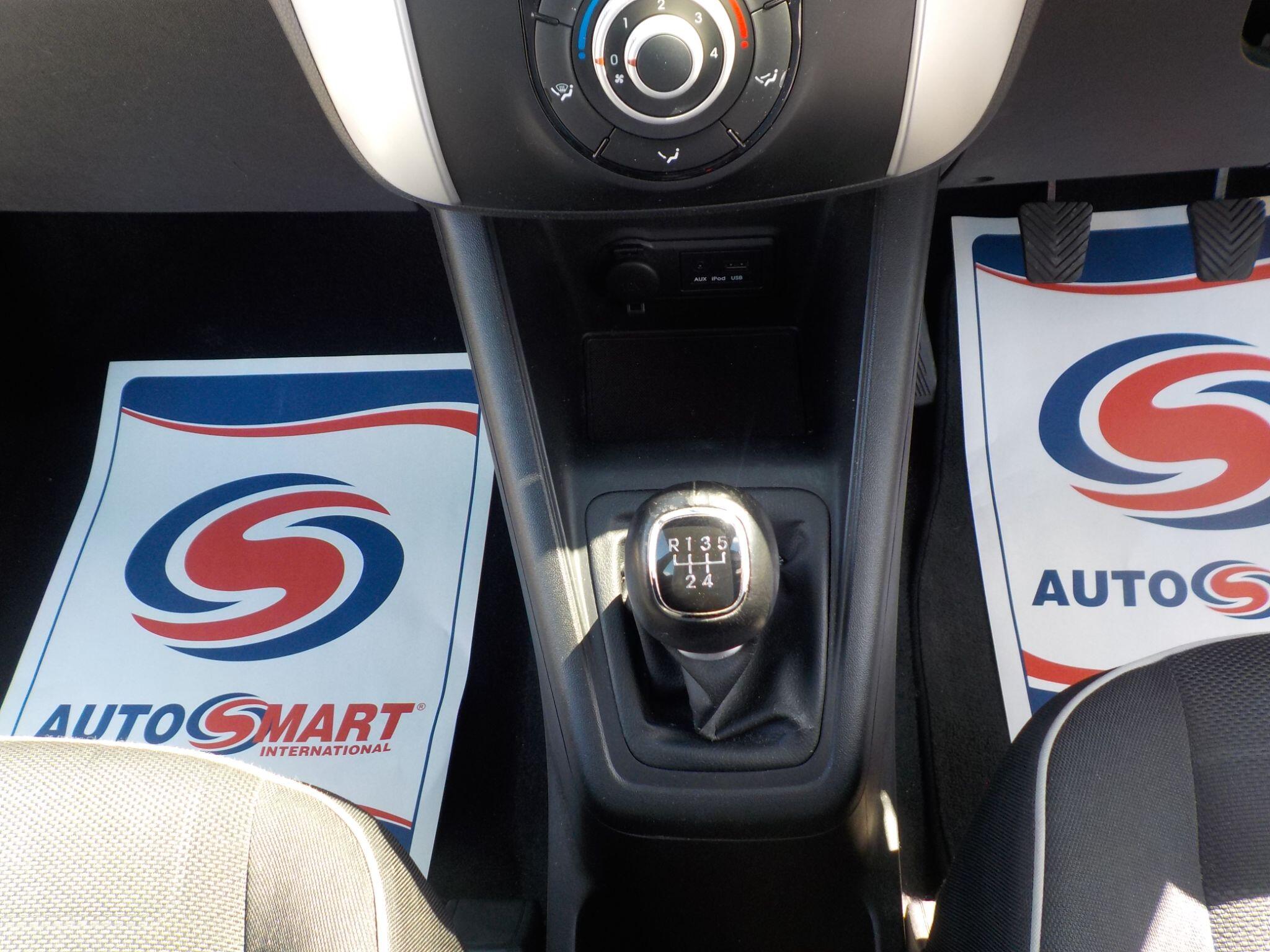 Kia Venga 1.4 EcoDynamics 2 Euro 5 (s/s) 5dr