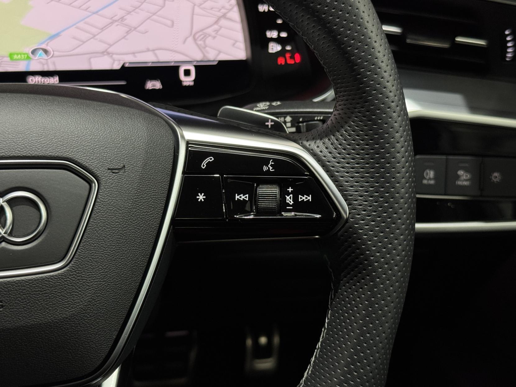 Audi A6 Saloon view 43