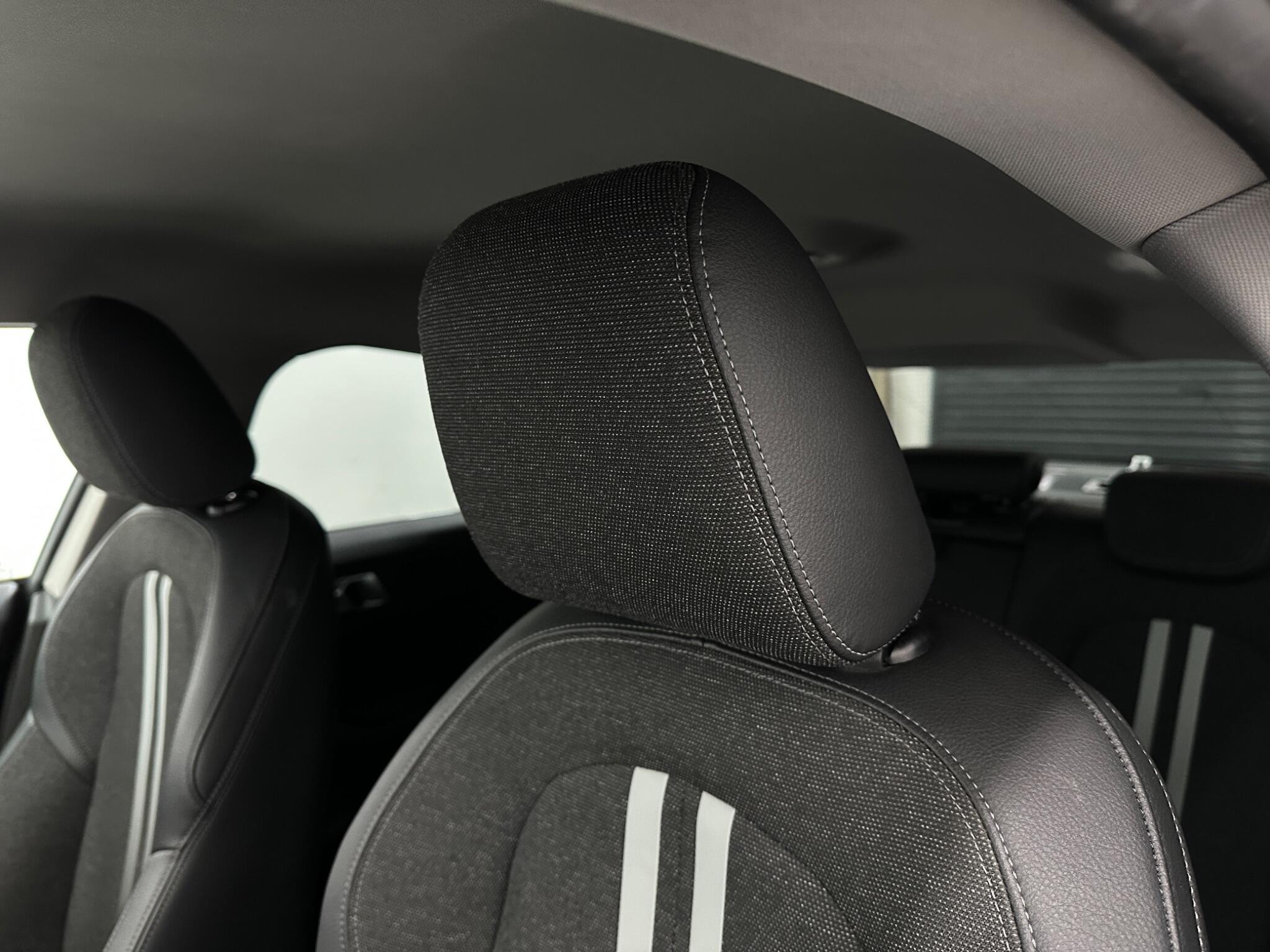 BMW 2 Series view 37