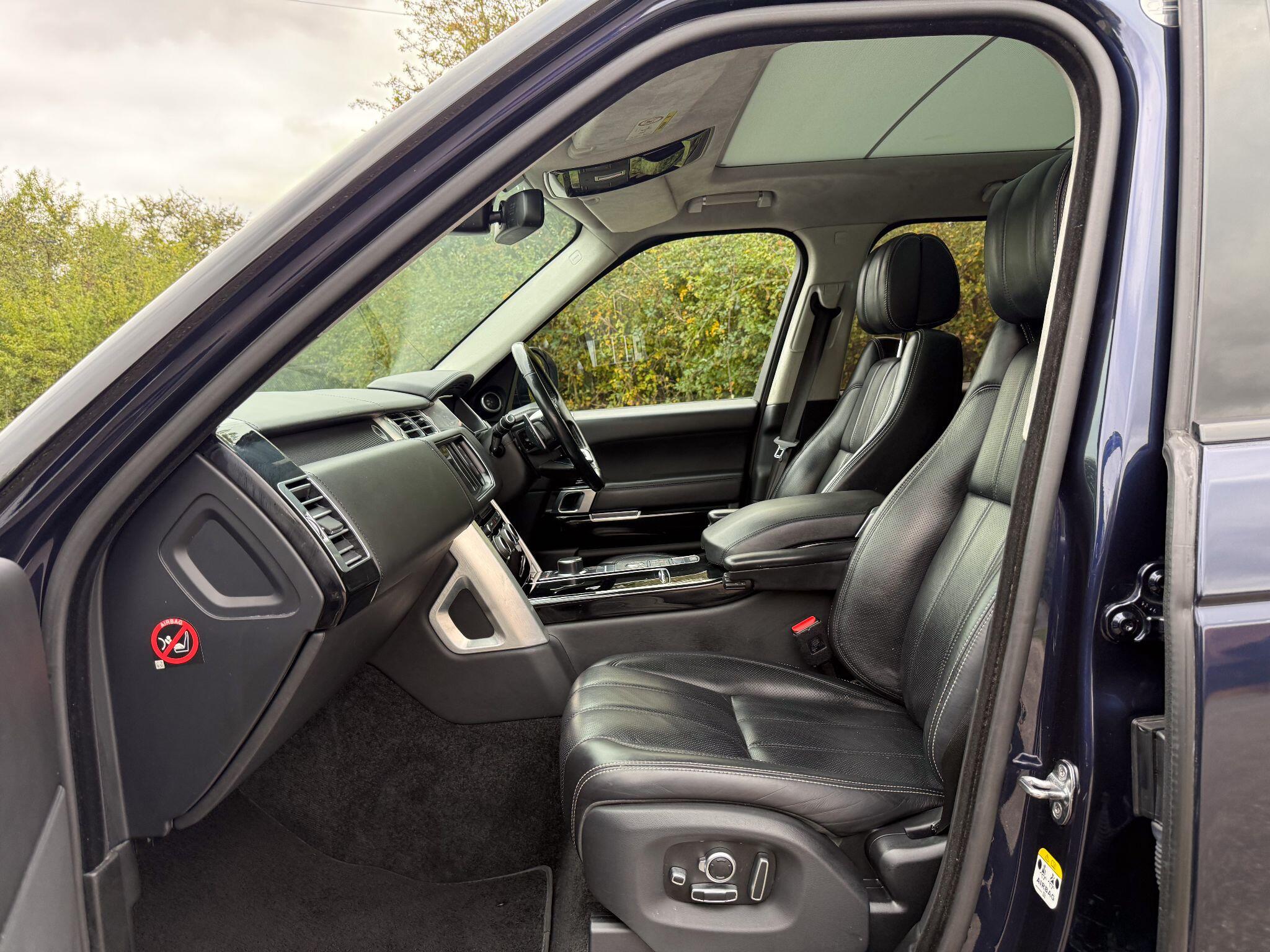 Land Rover Range Rover view 13