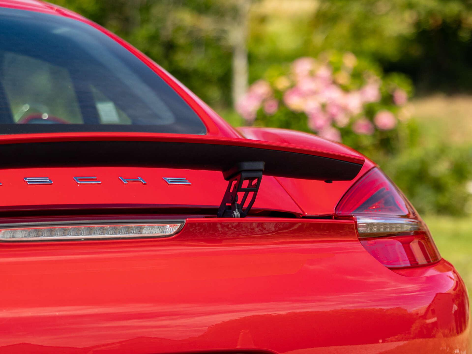 Porsche Cayman view 41