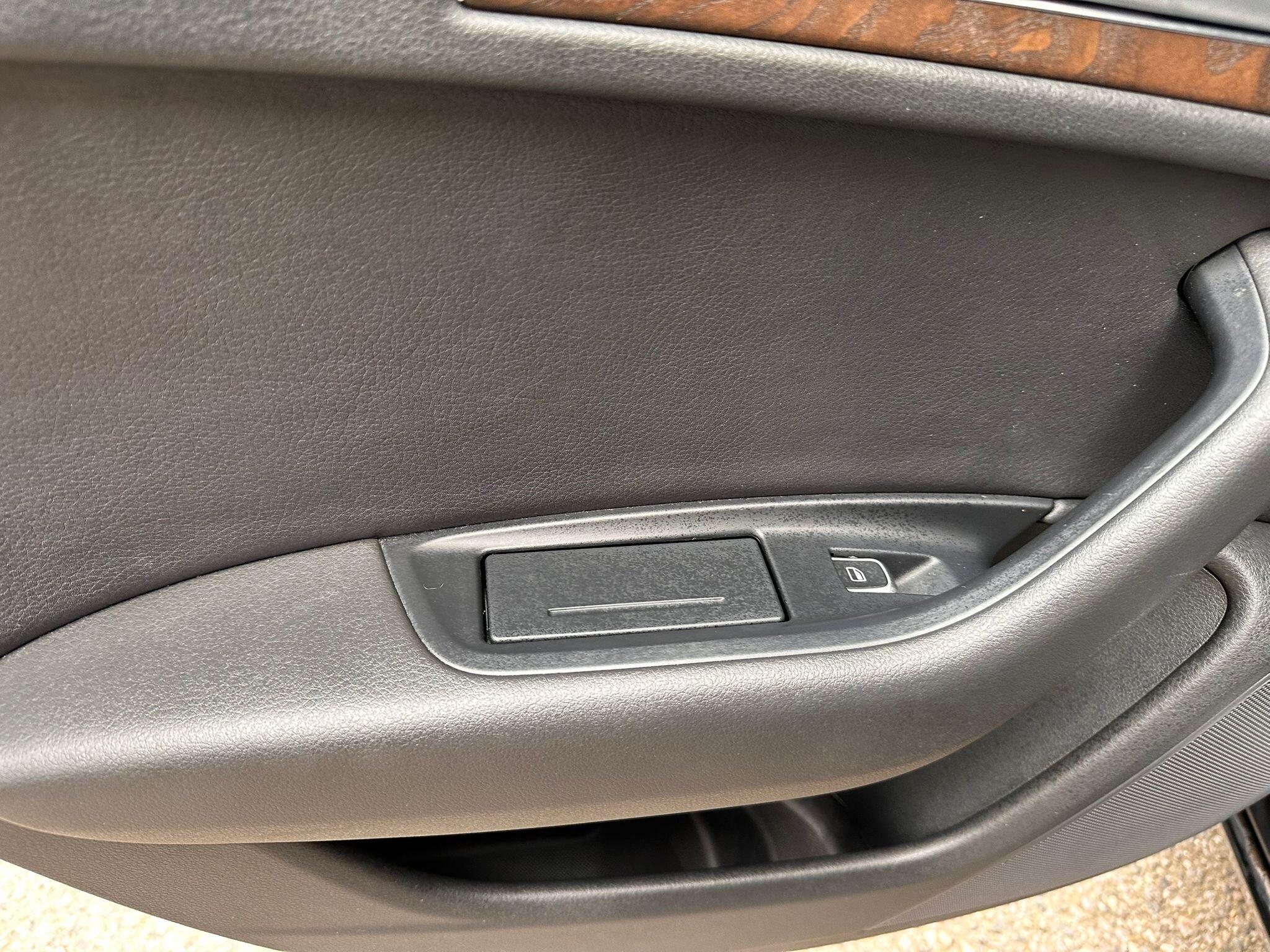 Audi A6 Avant view 31