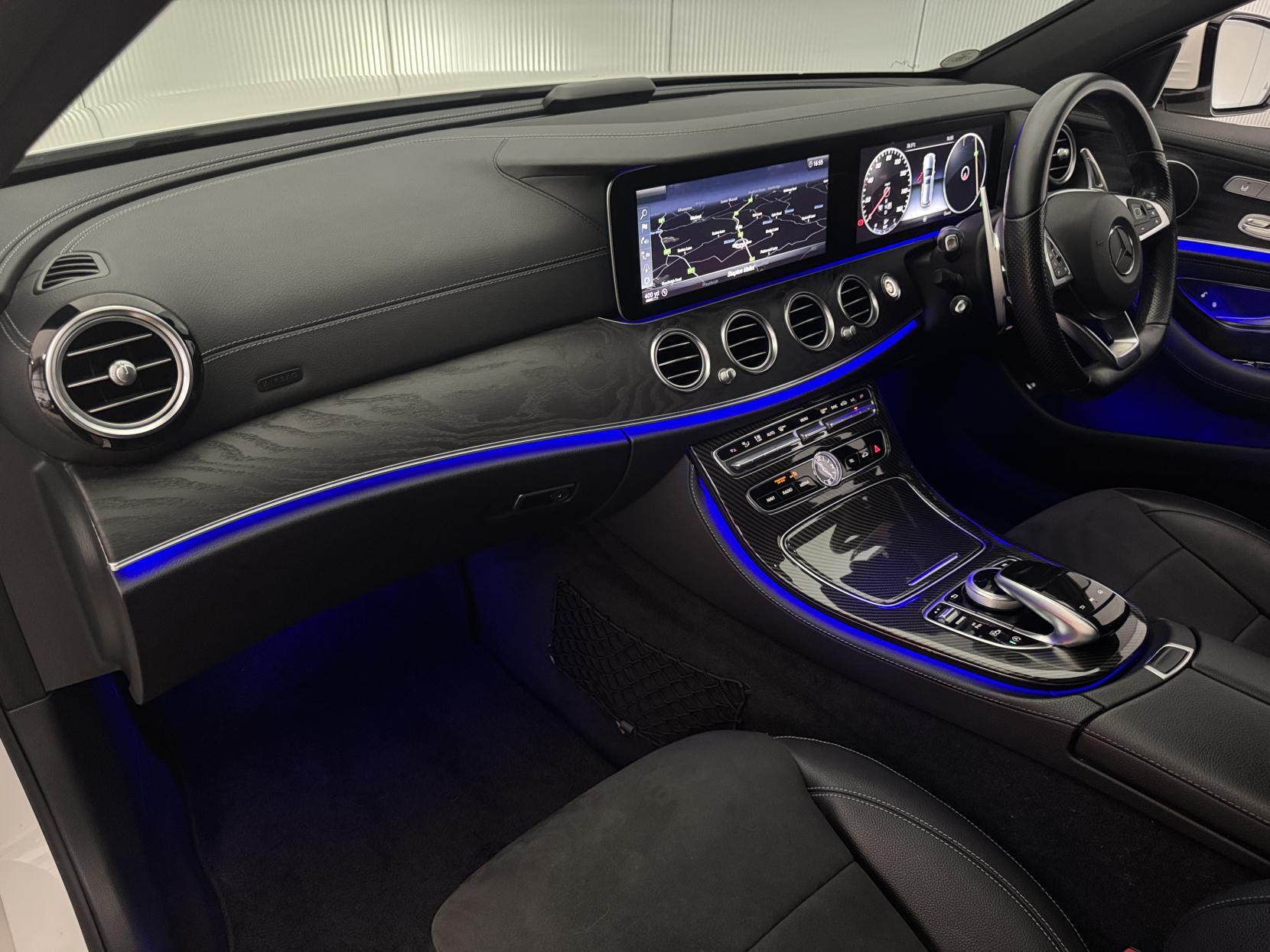 Mercedes-Benz E Class view 50
