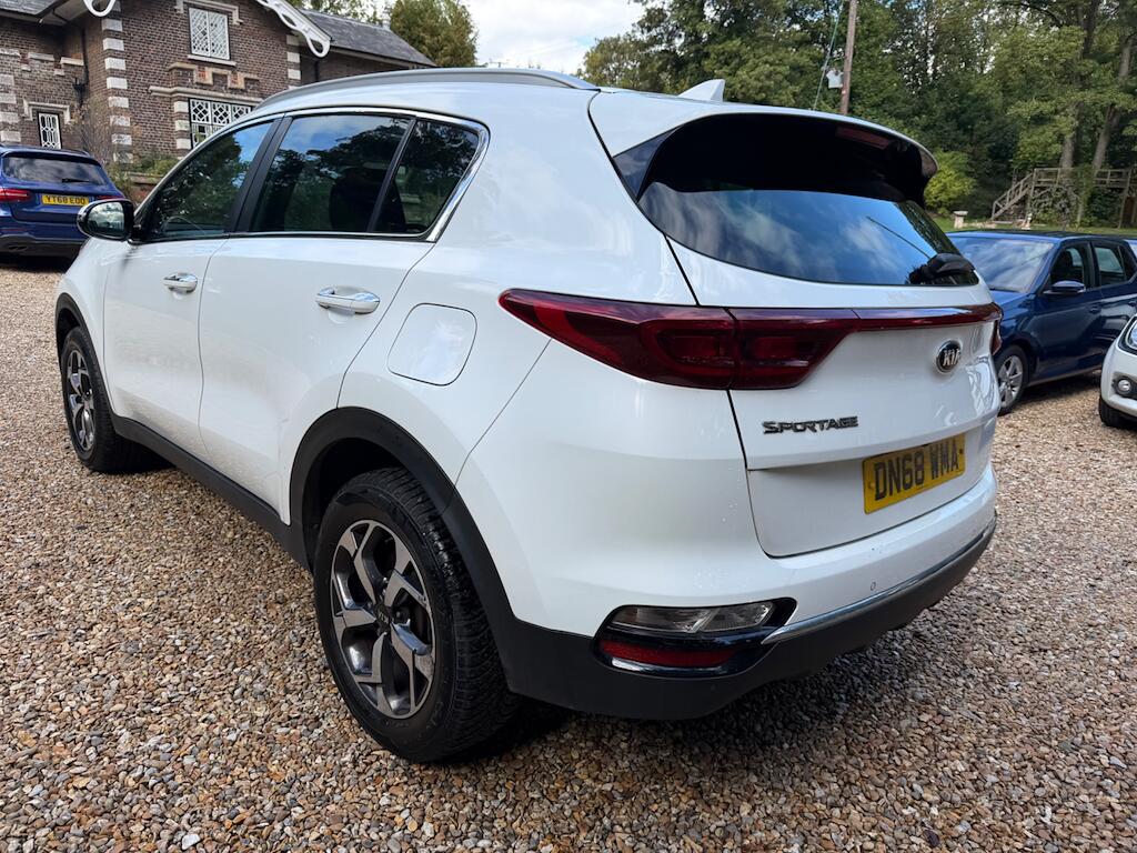 Kia Sportage view 2