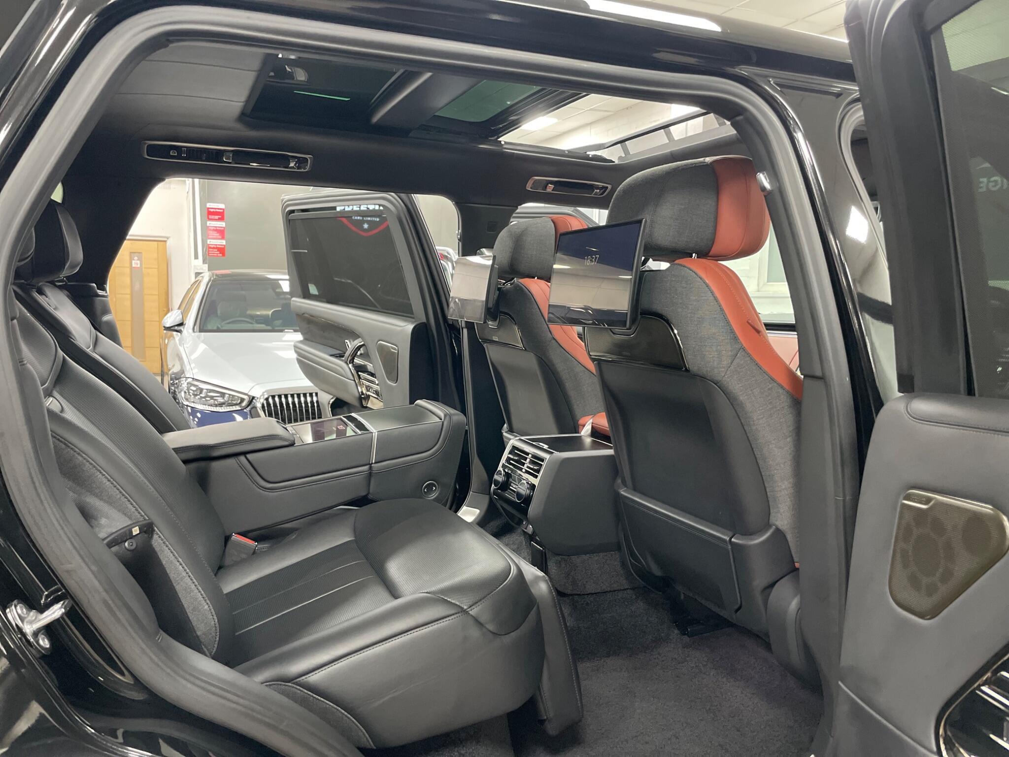 Land Rover Range Rover view 30