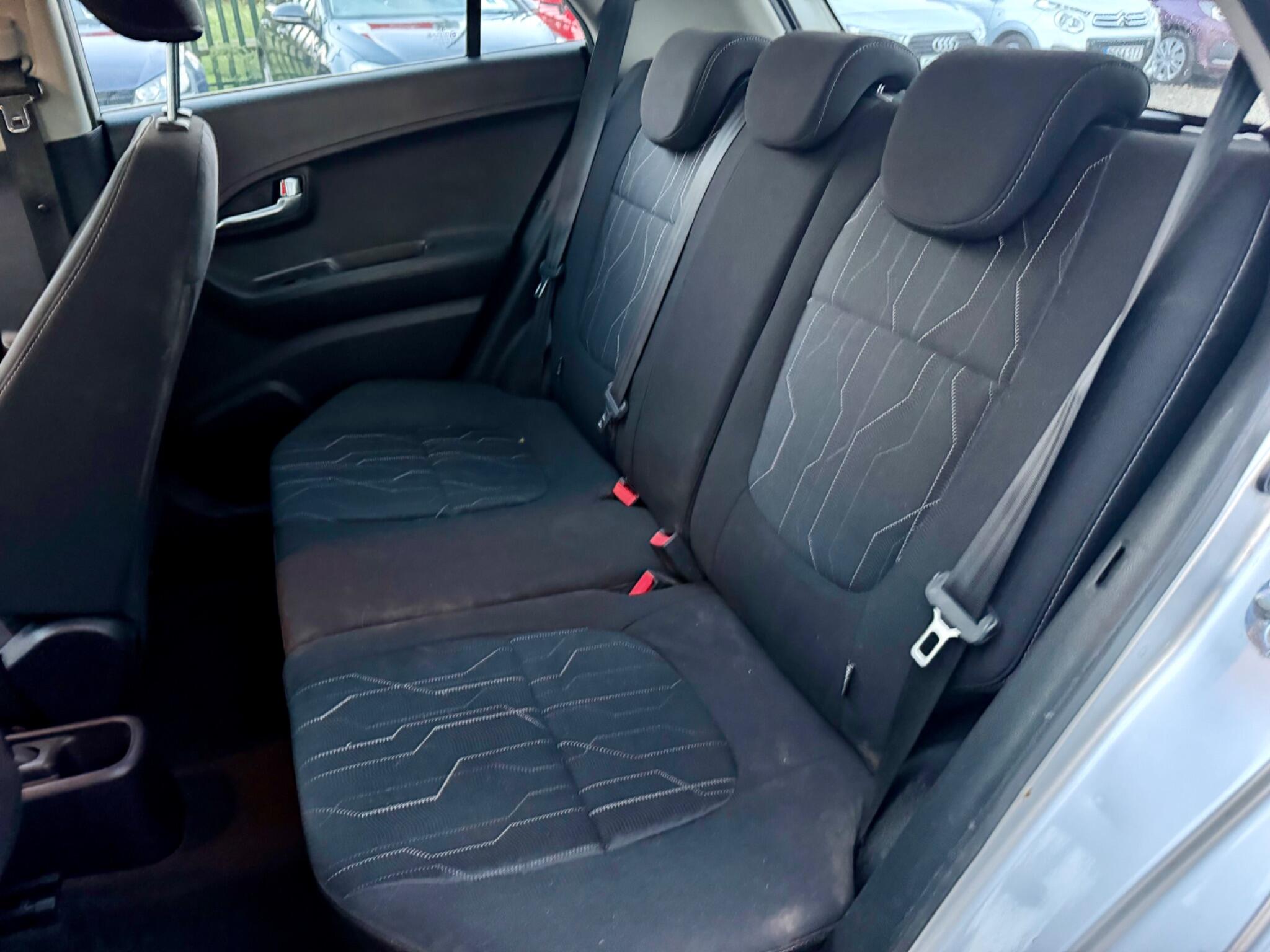Kia Picanto view 31