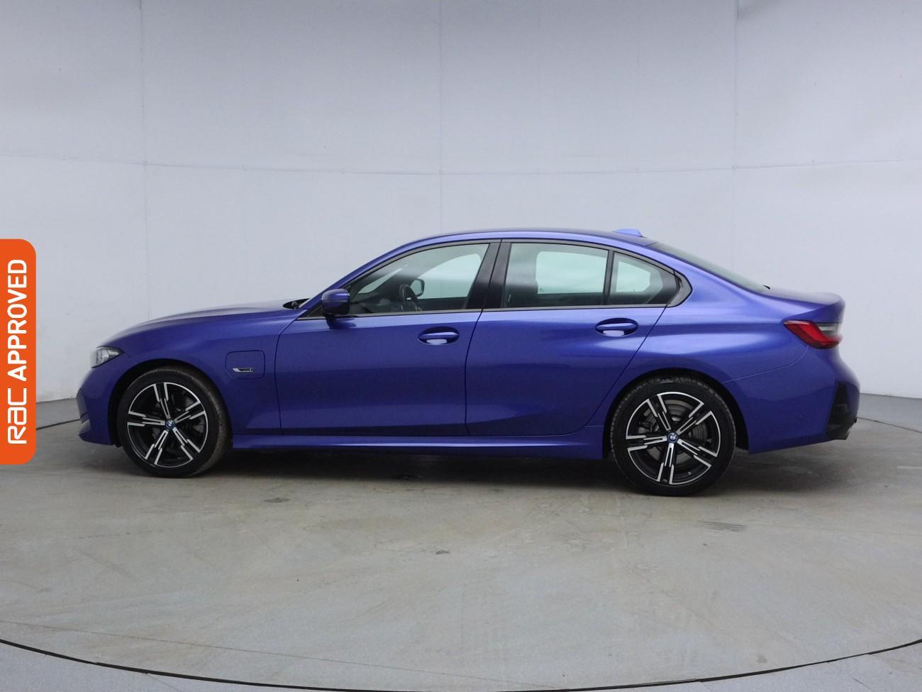 BMW 3 Series view 29