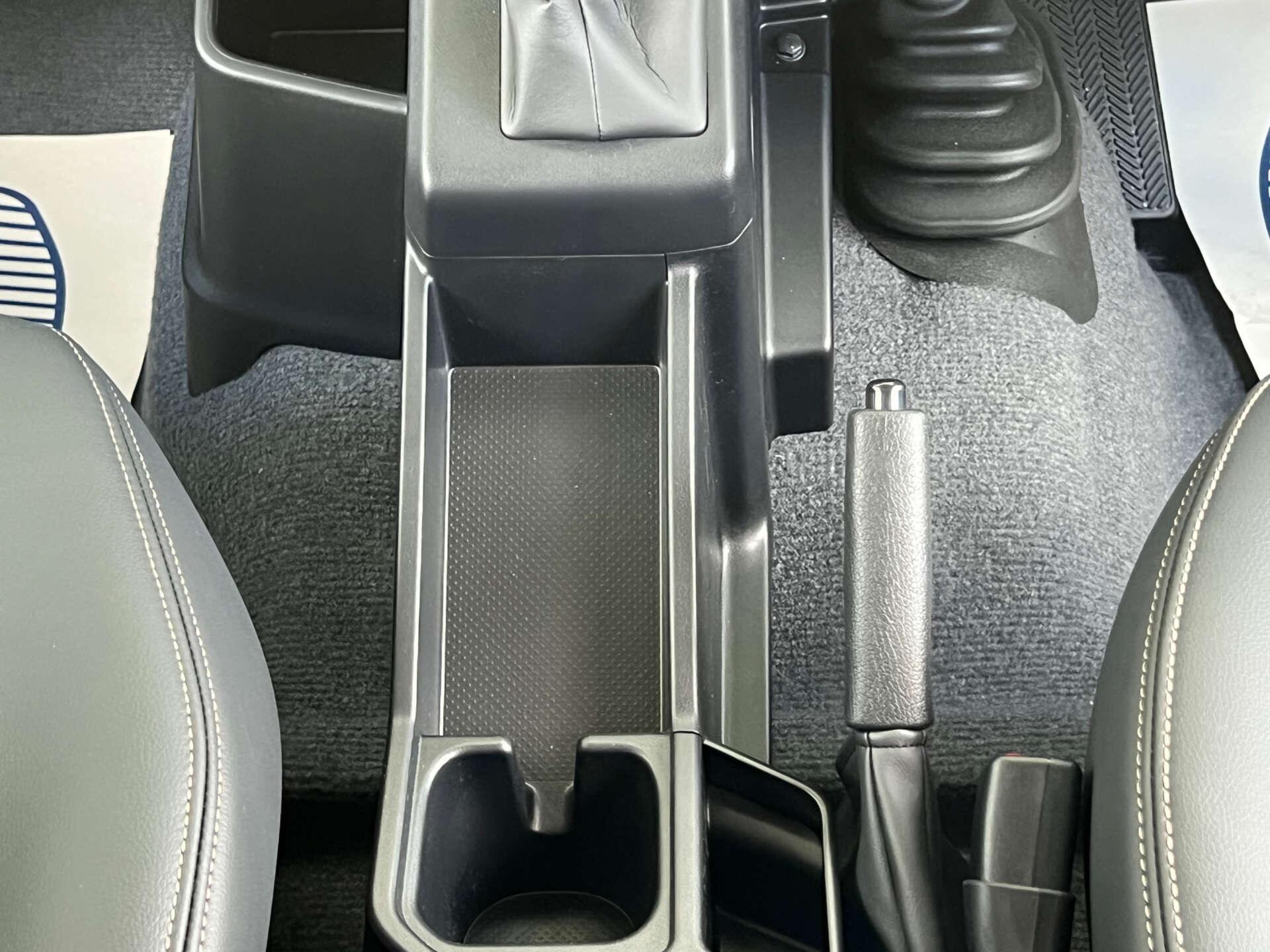 Toyota Land Cruiser view 47