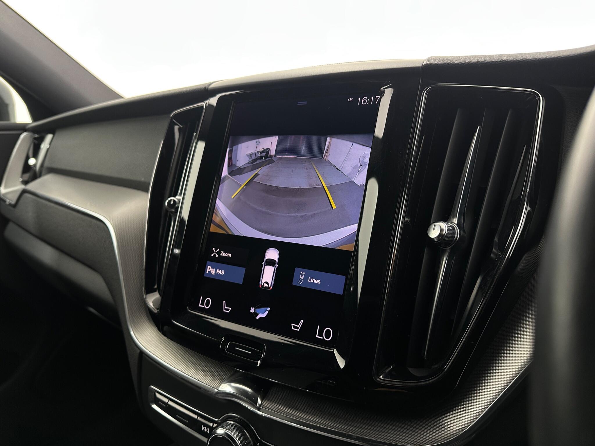 Volvo XC60 view 23