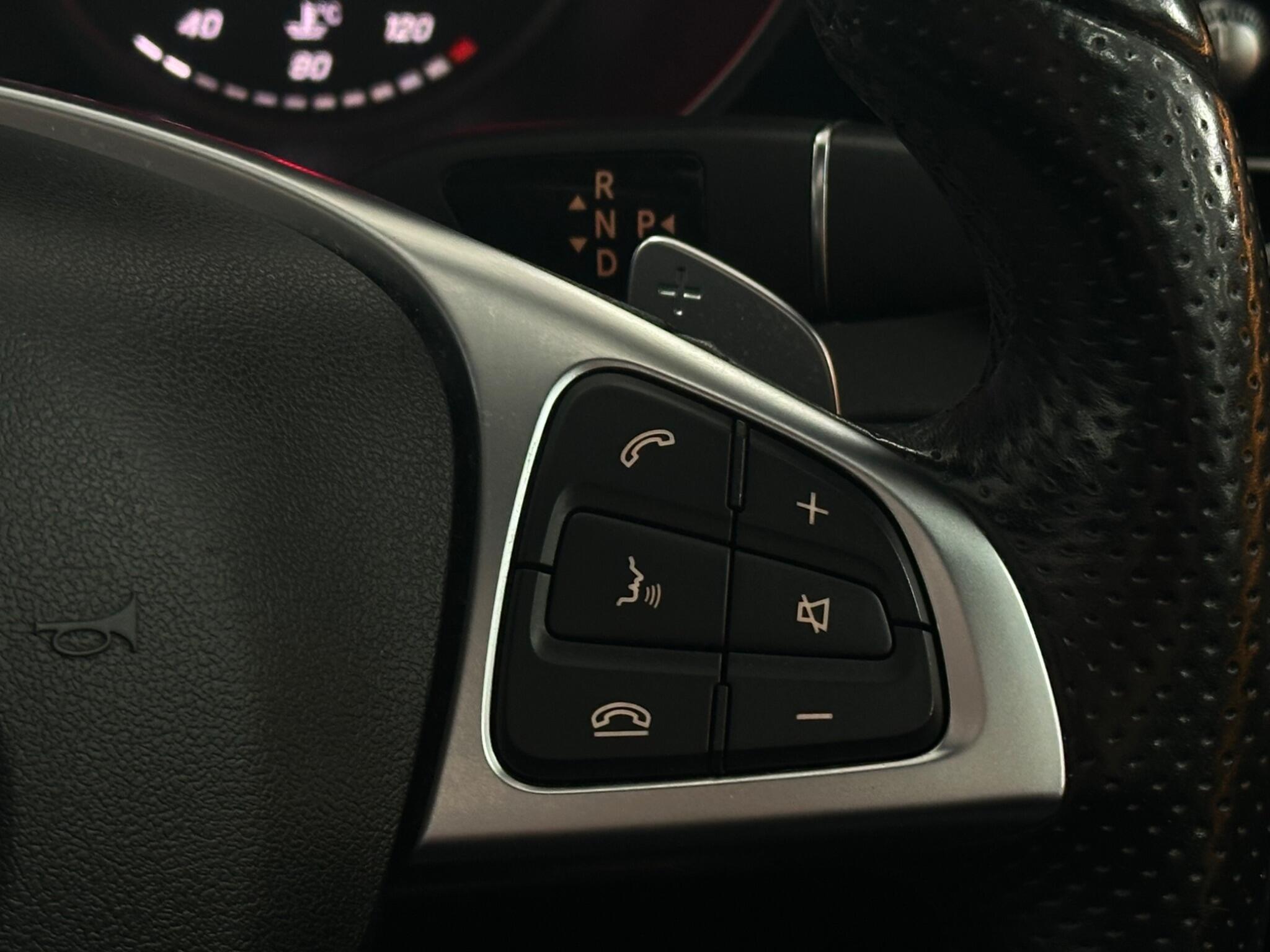 Mercedes-Benz C Class view 27