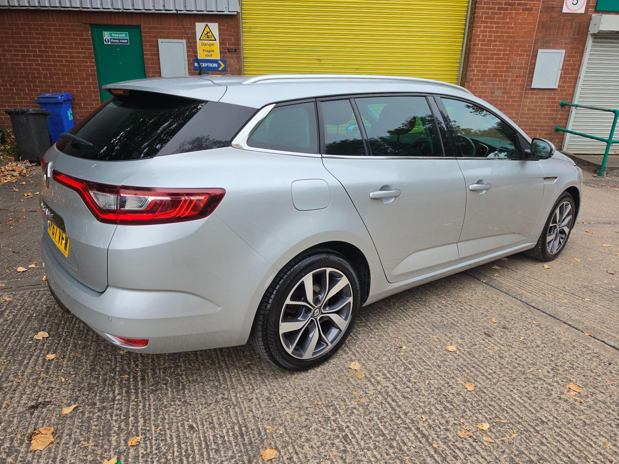 Renault Megane view 8