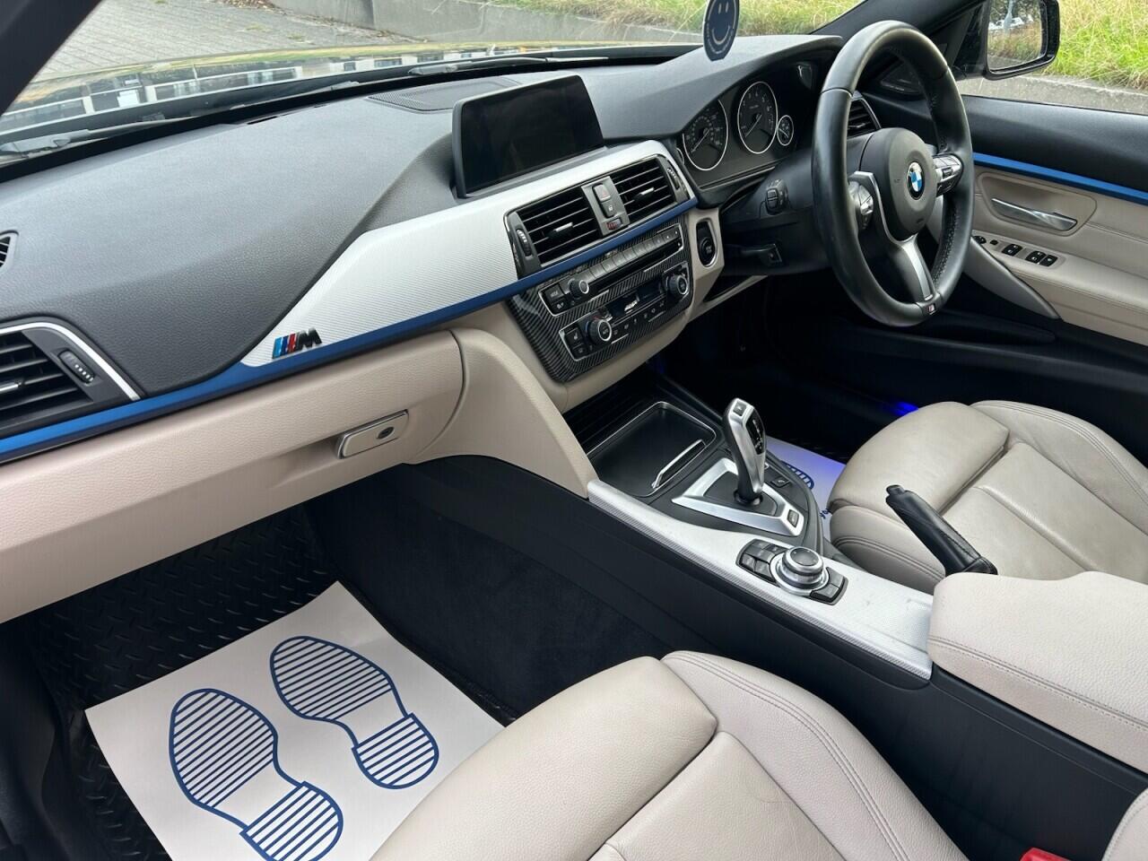 BMW 3 Series view 21