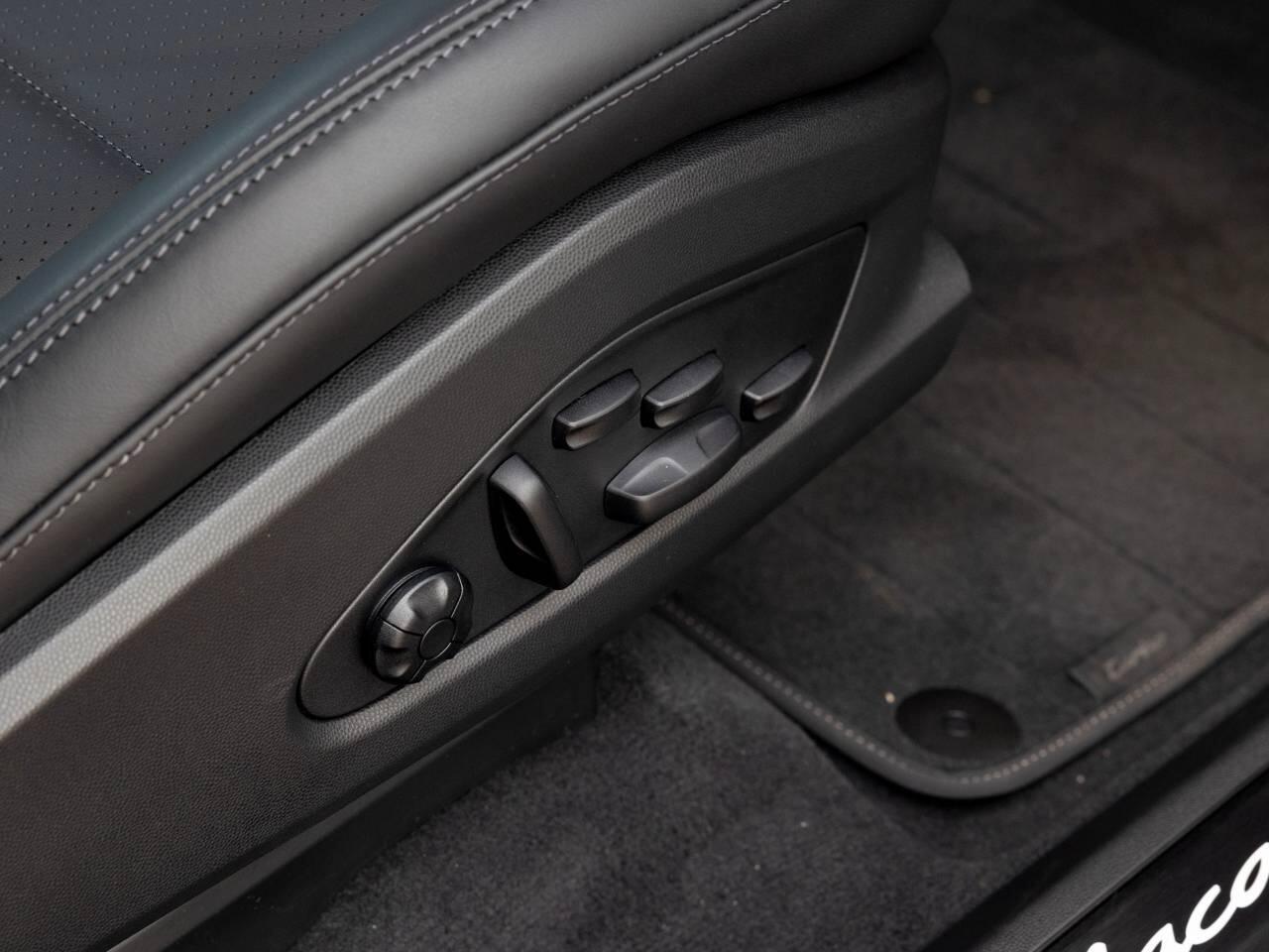 Porsche Macan view 63