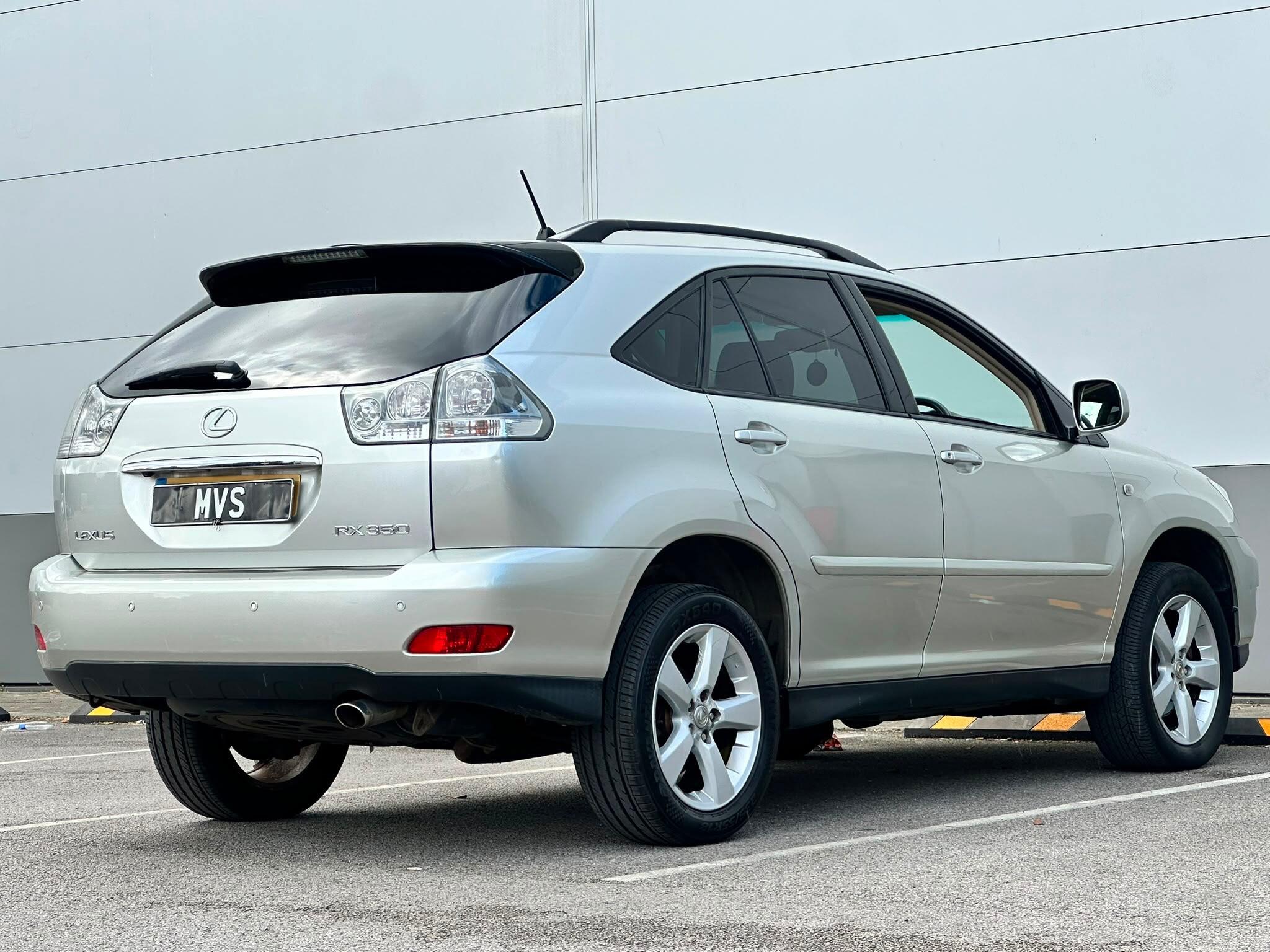 Lexus RX view 11