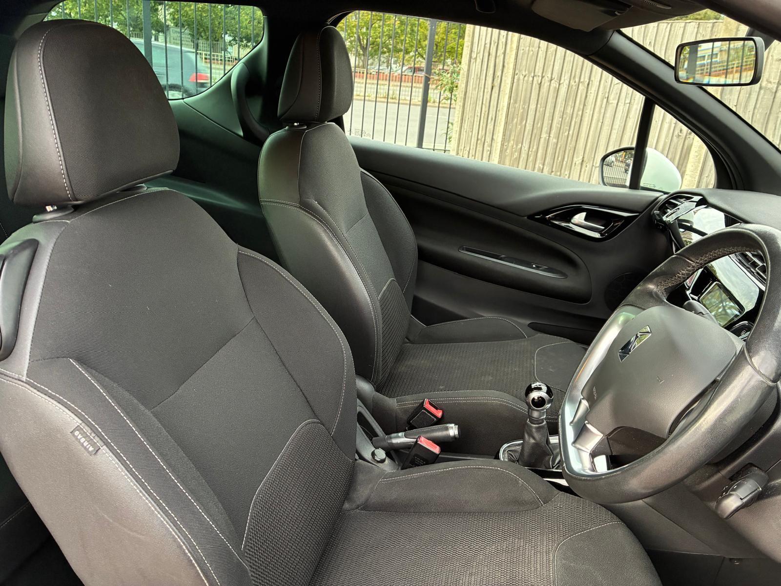 Citroen DS3 view 12