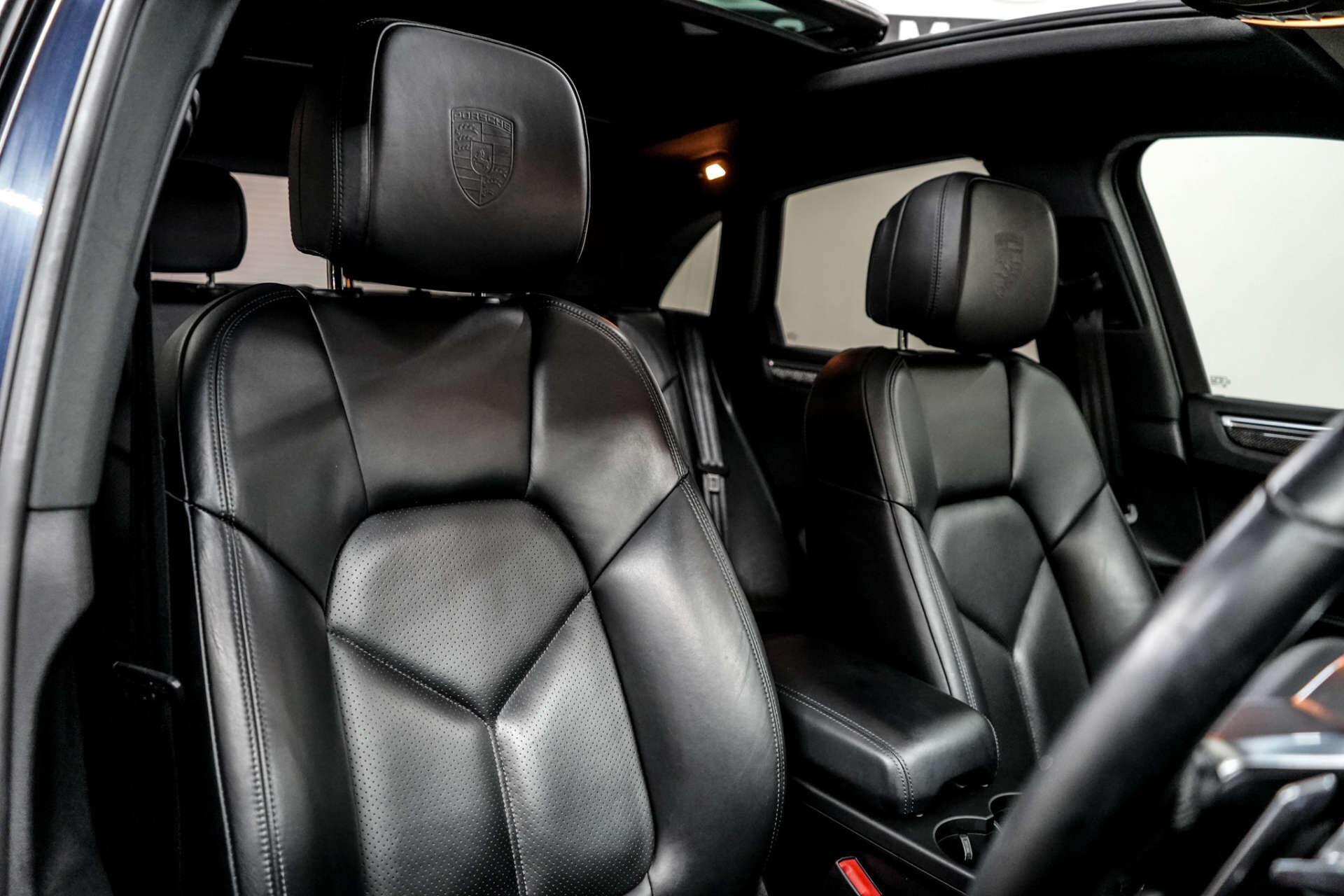 Porsche Macan view 14