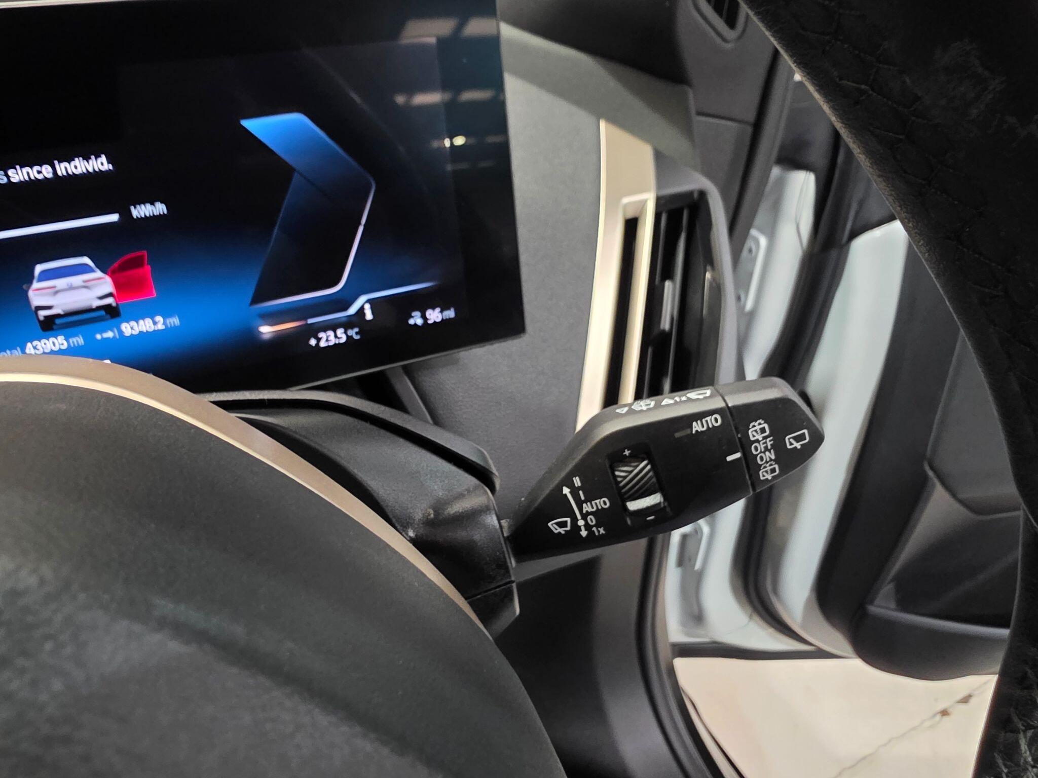 BMW Ix view 22