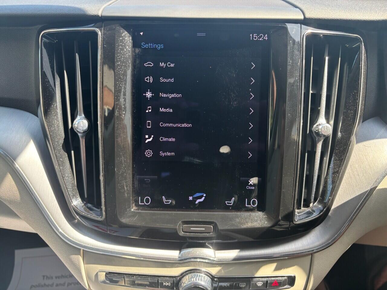 Volvo XC60 view 20
