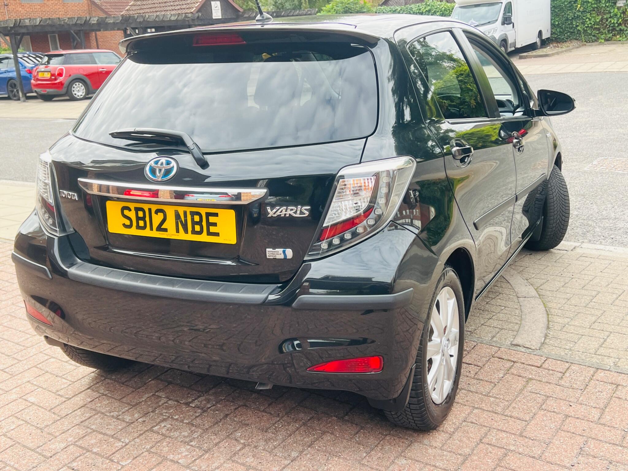Toyota Yaris view 27