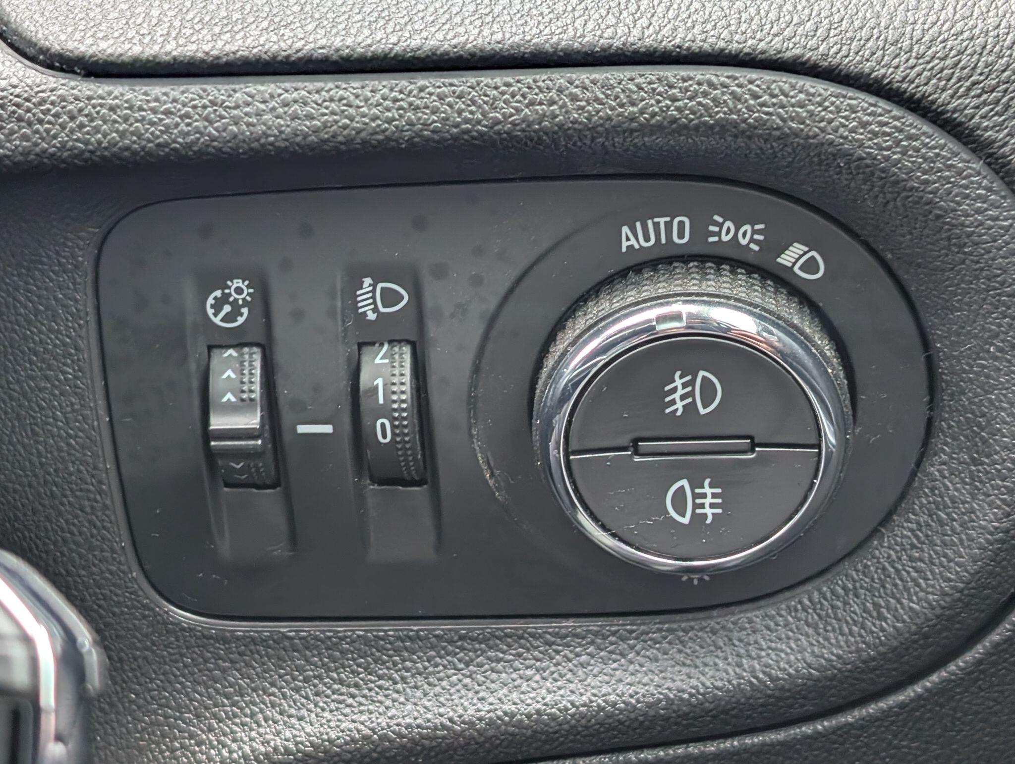 Vauxhall Grandland X view 22