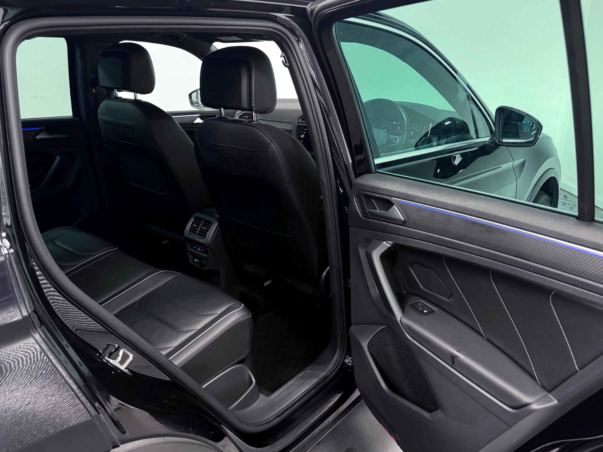 Volkswagen Tiguan view 9