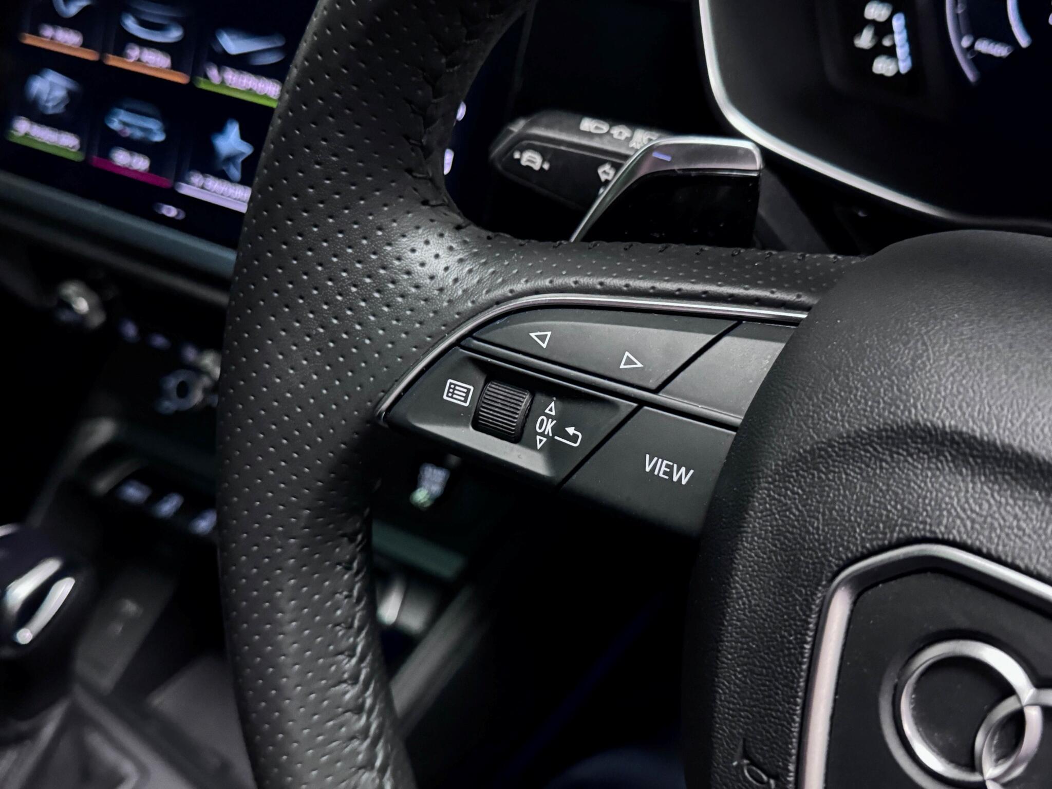 Audi RS Q3 view 13