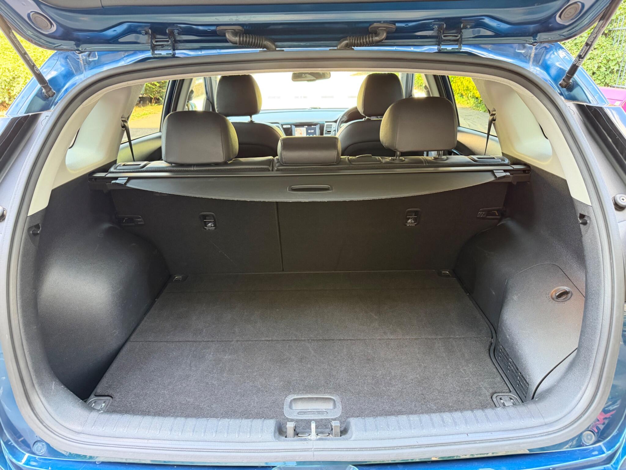Kia Niro view 37