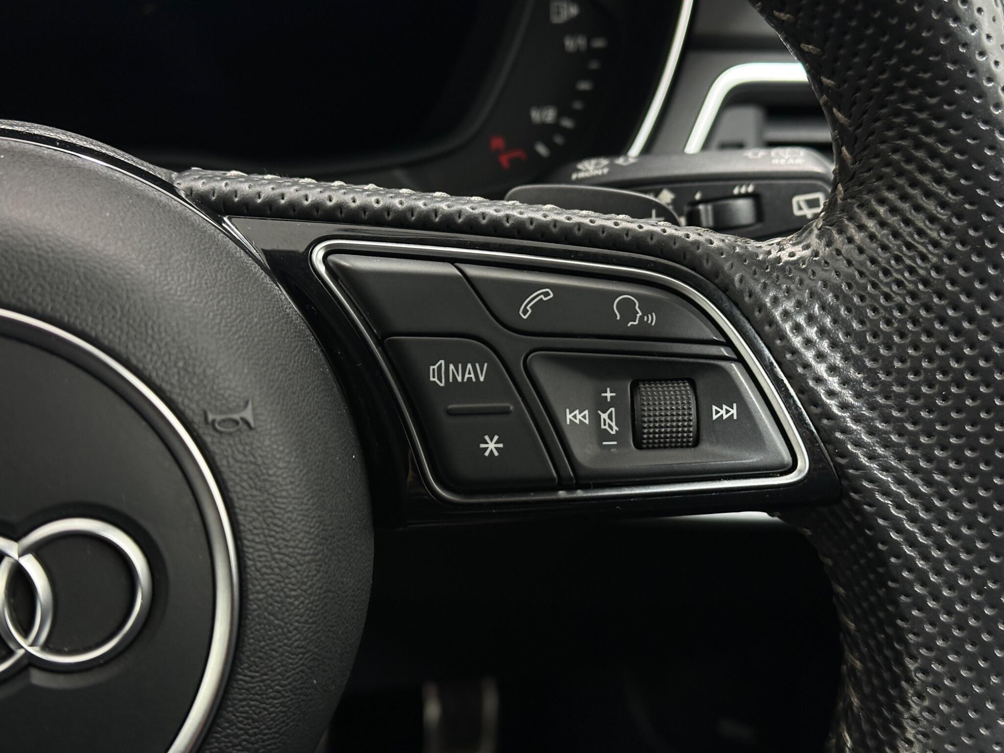 Audi A4 view 16