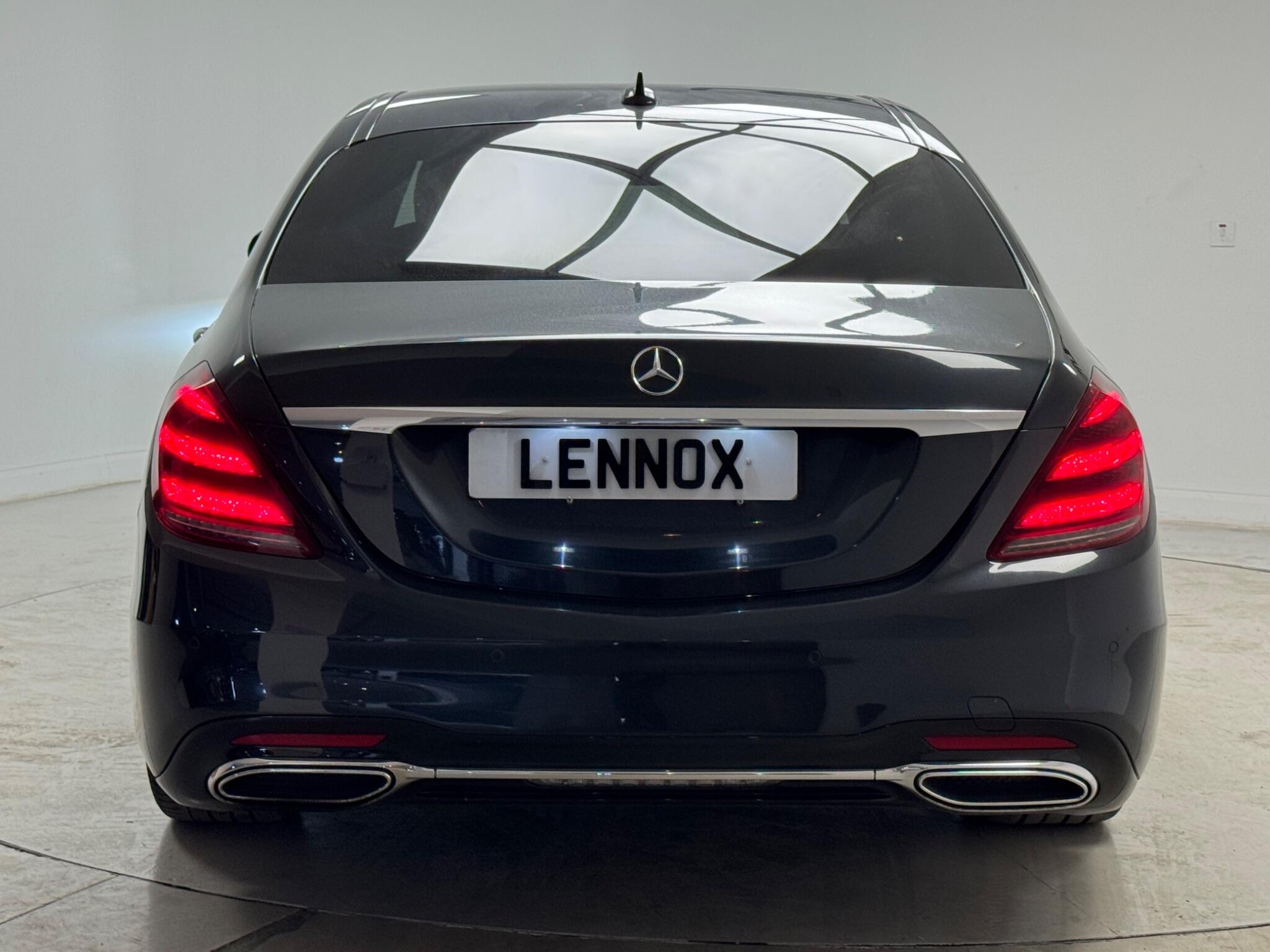 Mercedes-Benz S-Class view 5