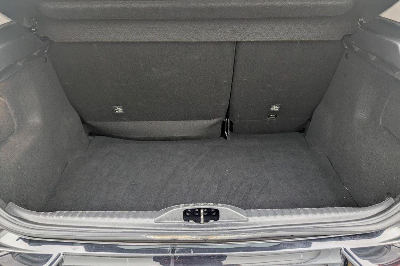 Citroen C3 view 18
