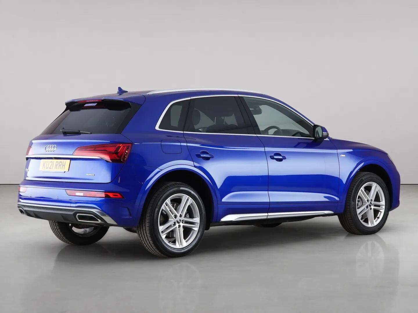 Audi Q5 view 6