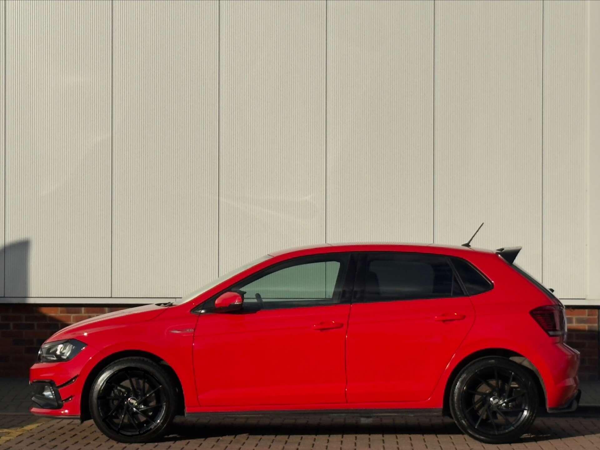 Volkswagen Polo view 12