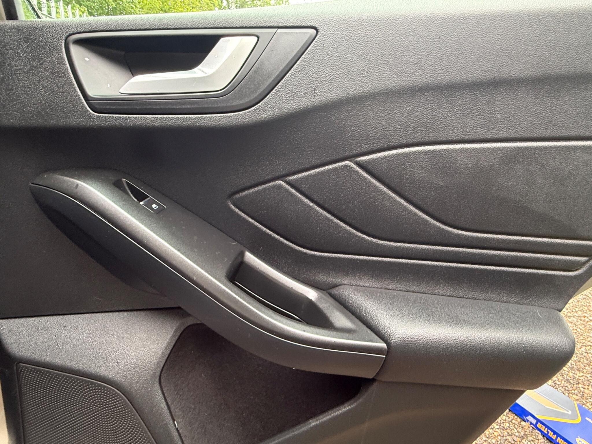 2019 Ford Focus image 30