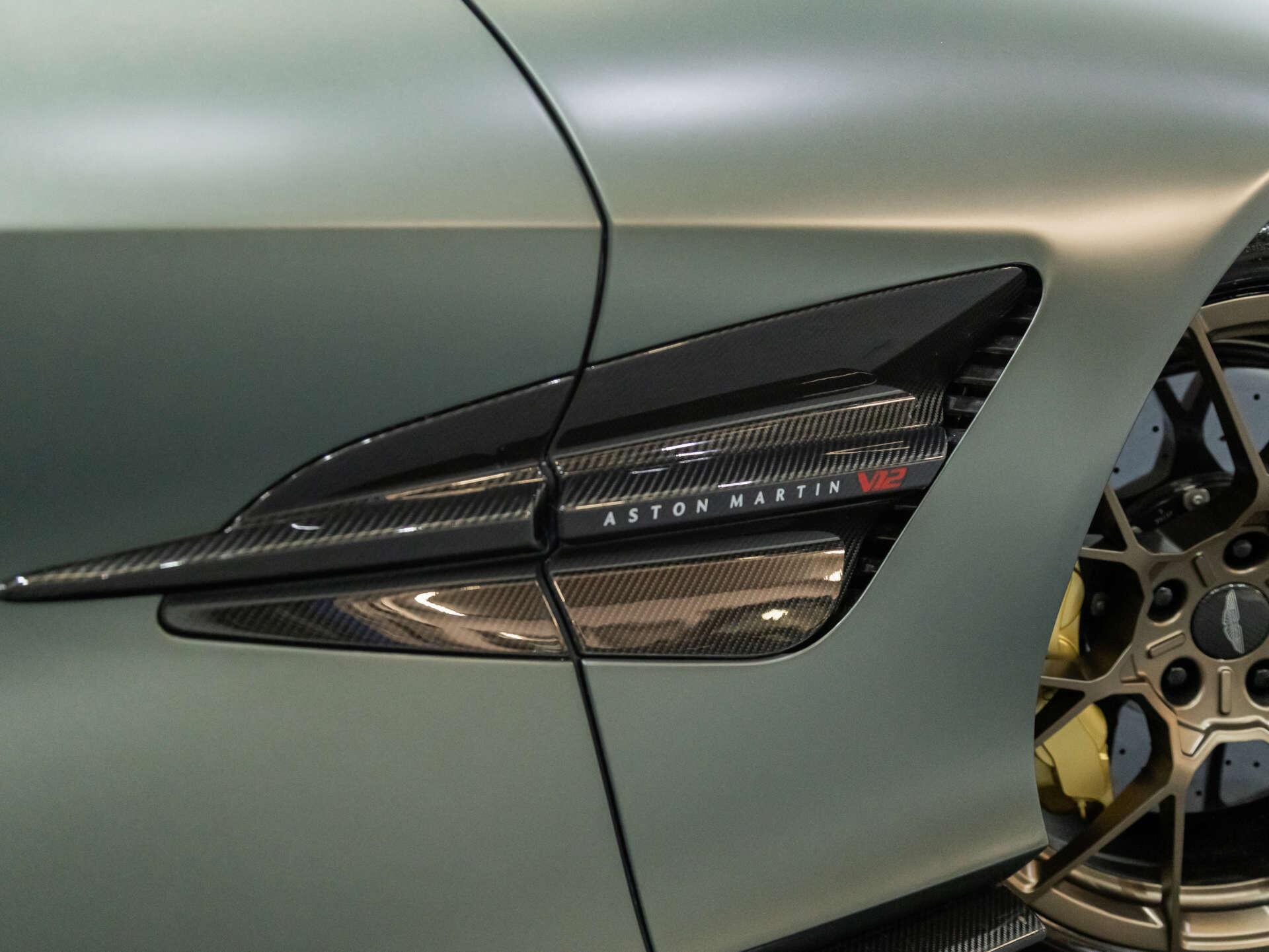 Aston Martin Vanquish view 76