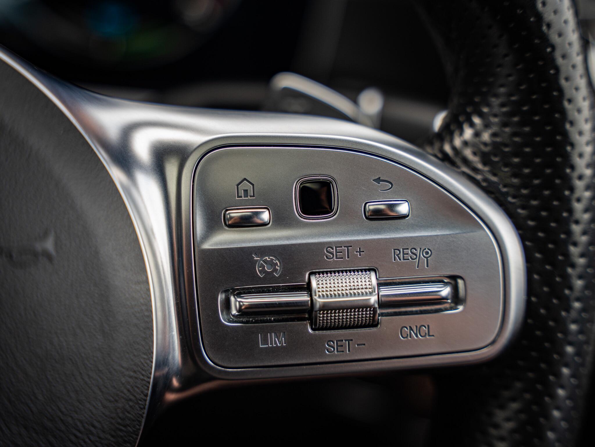 Mercedes-Benz CLS view 19