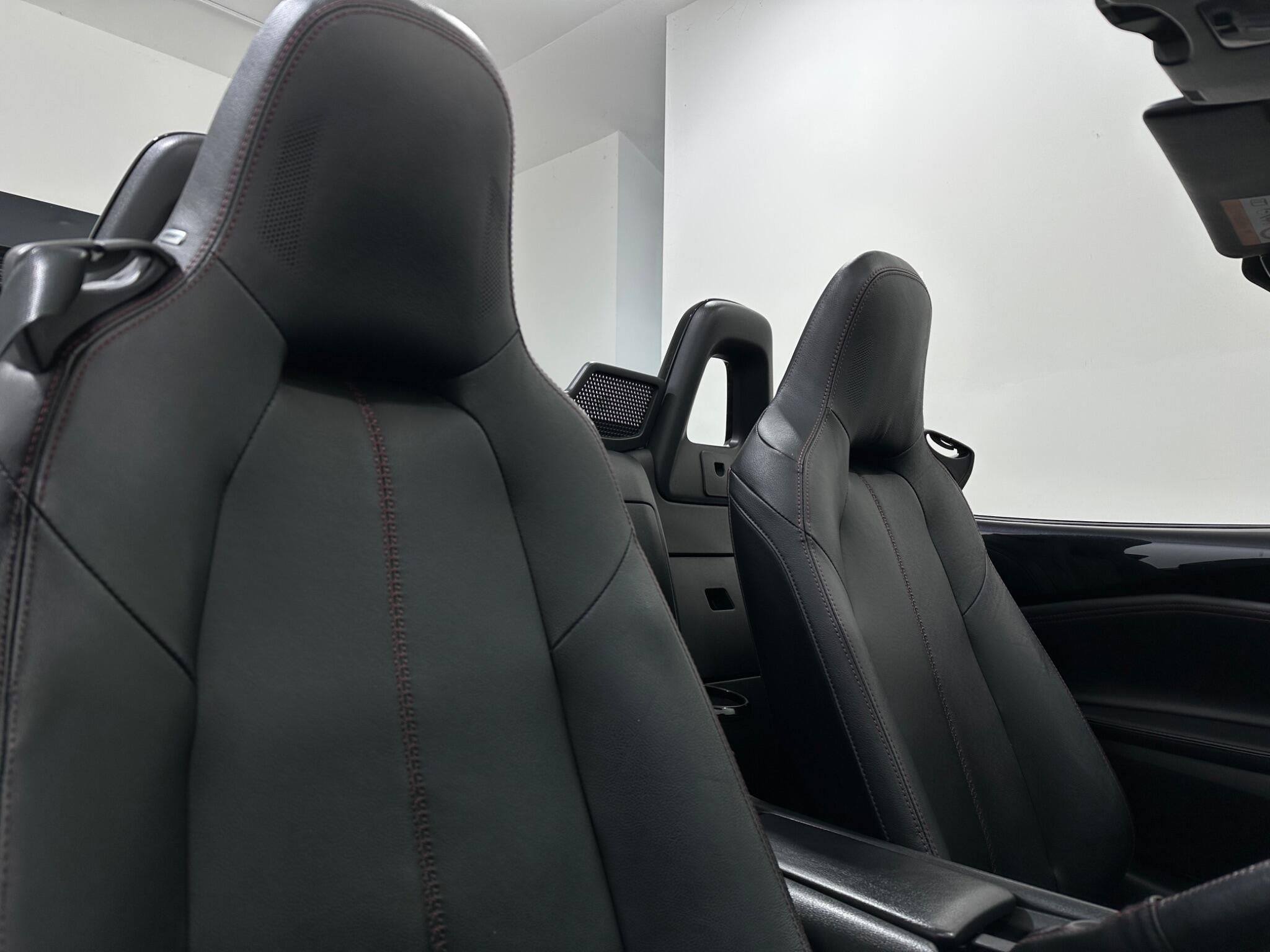 Mazda MX-5 view 33
