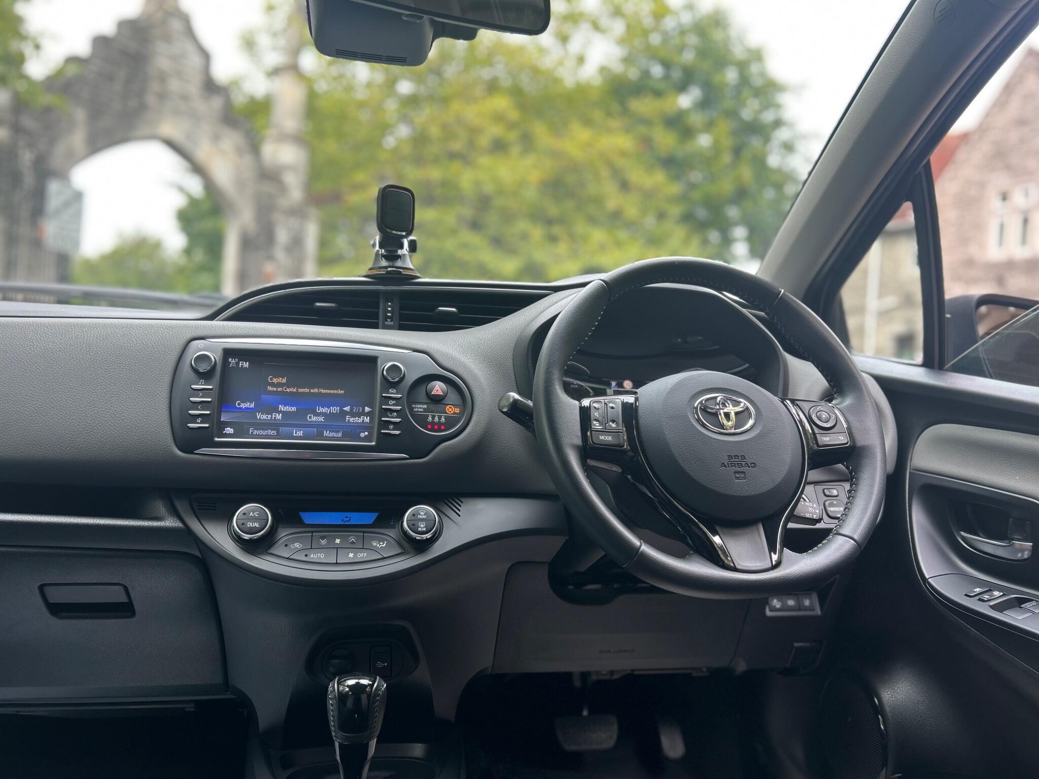 Toyota Yaris view 8