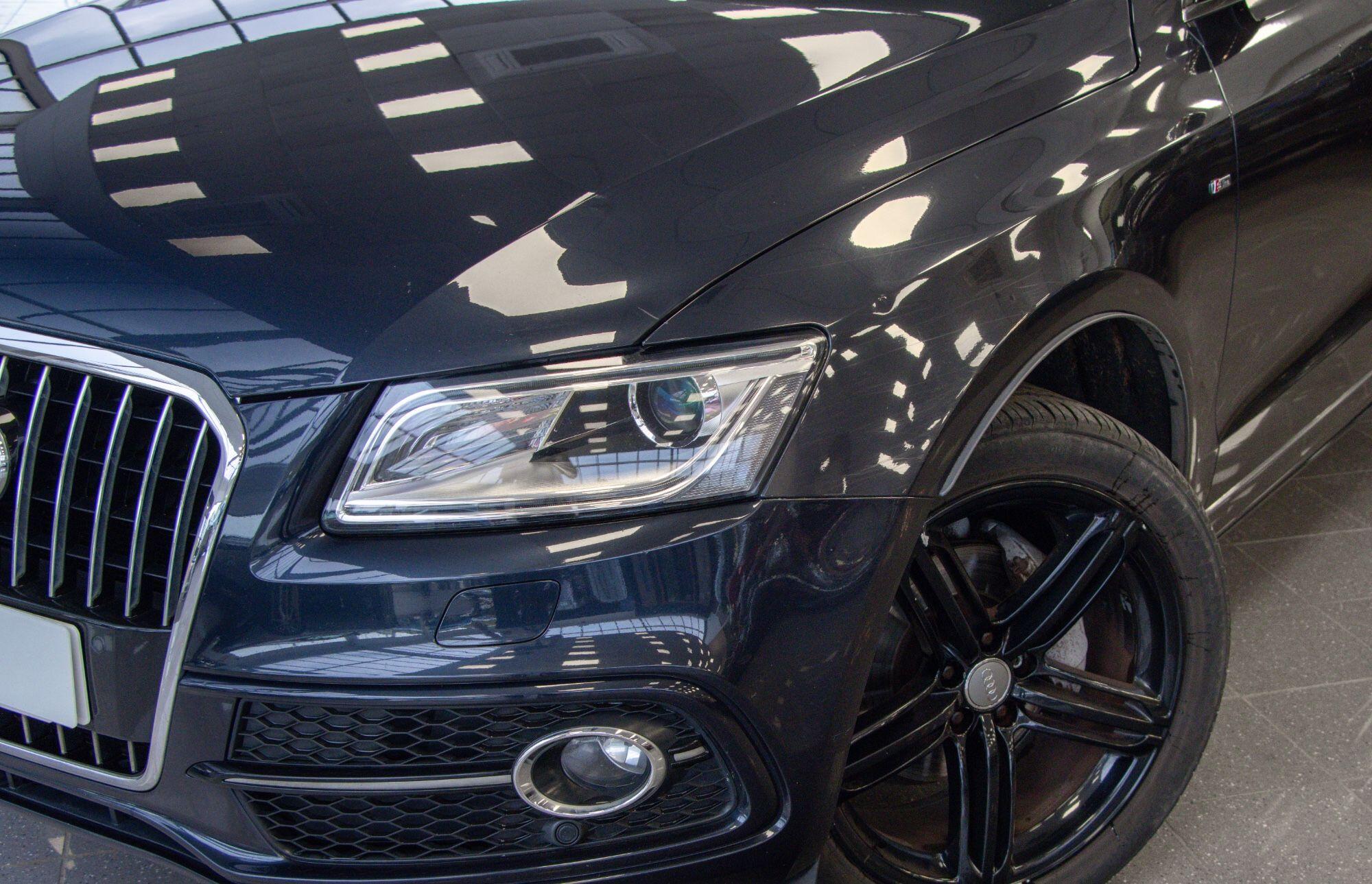 Audi Q5 view 5