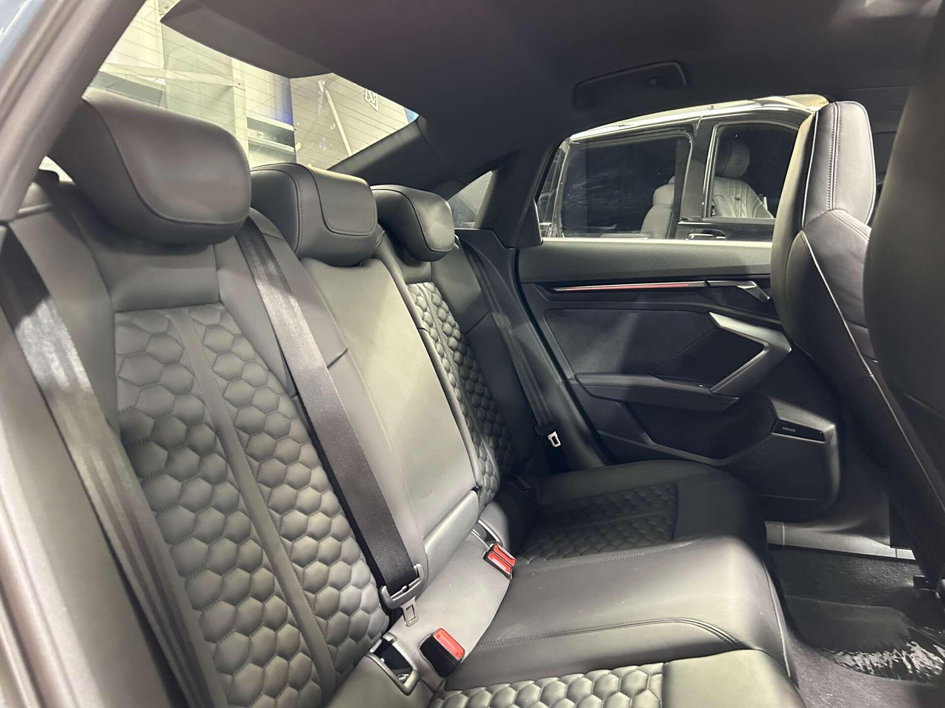 Audi RS3 view 34