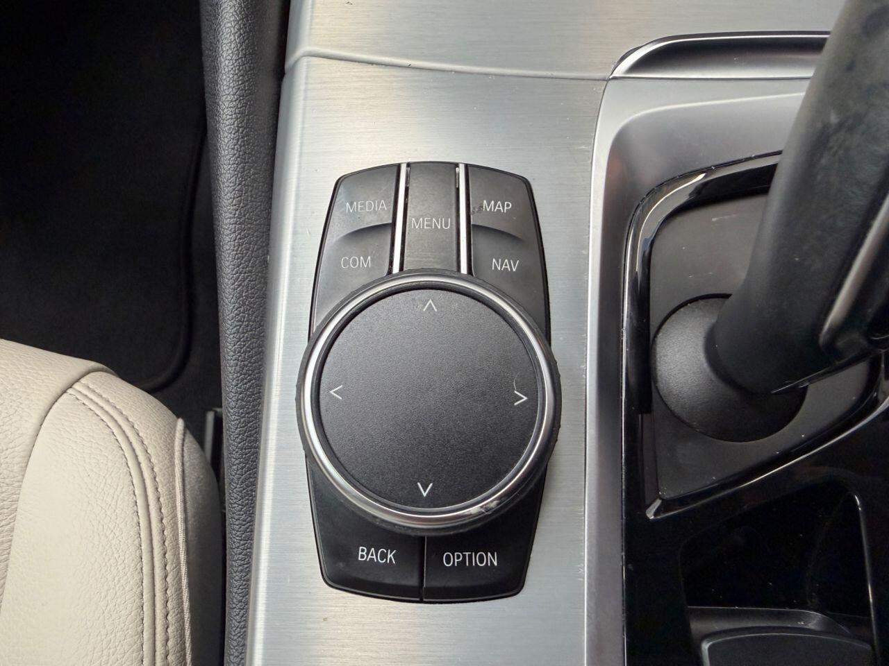 BMW 5 Series view 49